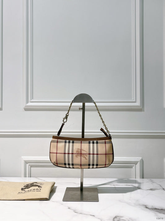 BURBERRY SHOULDER BAG