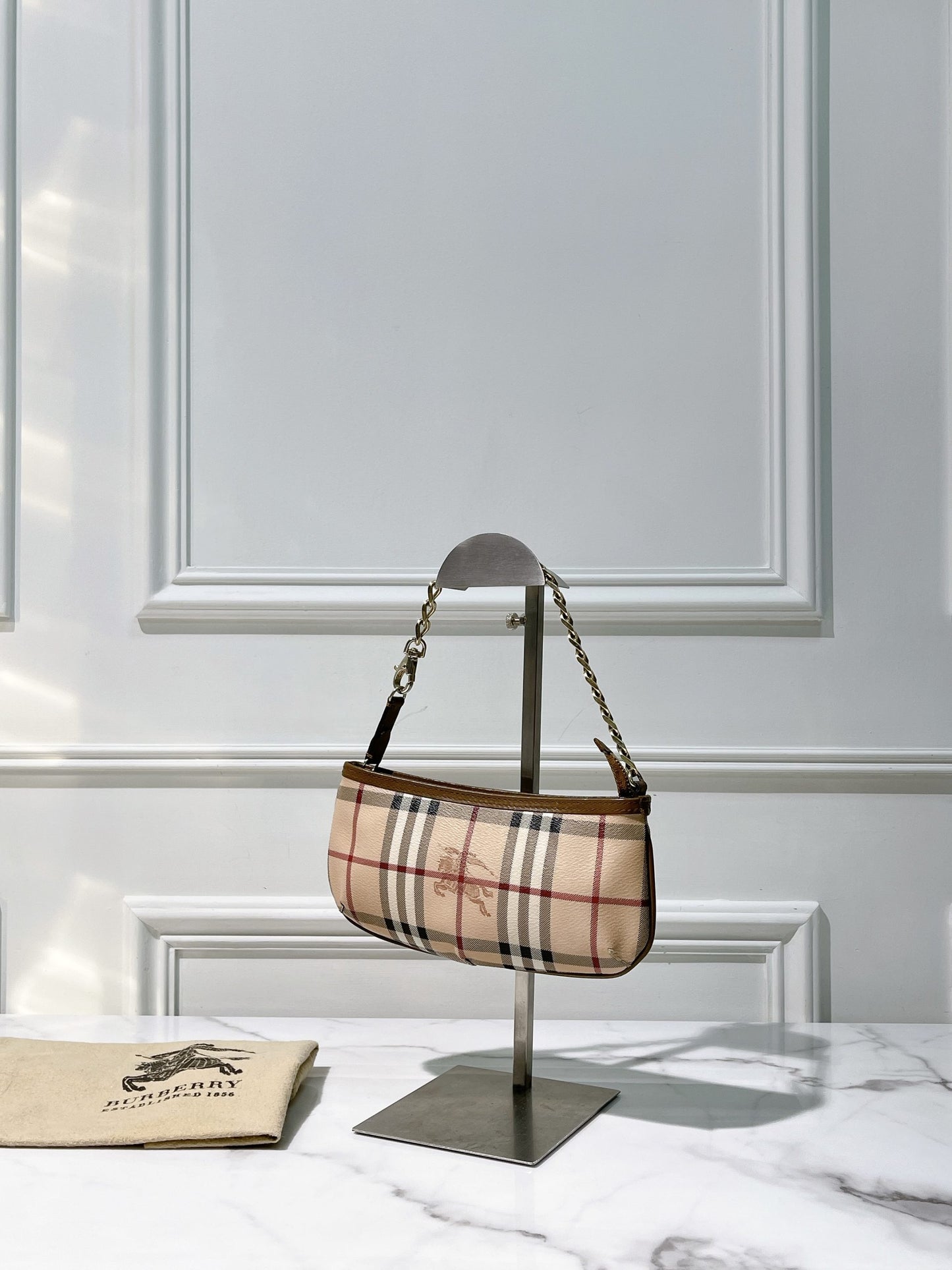 BURBERRY SHOULDER BAG