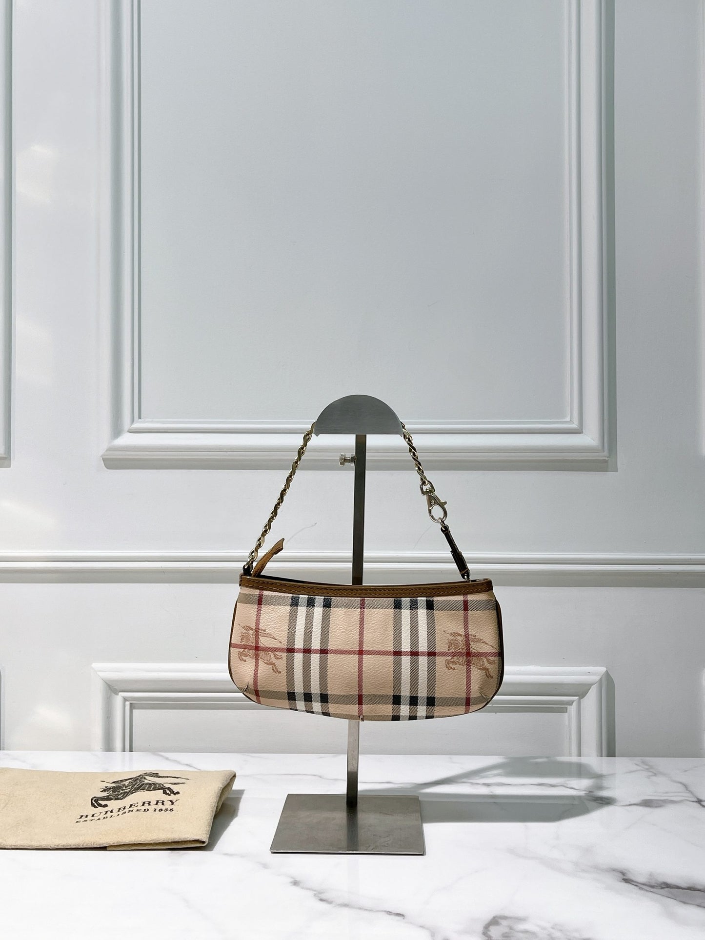 BURBERRY SHOULDER BAG