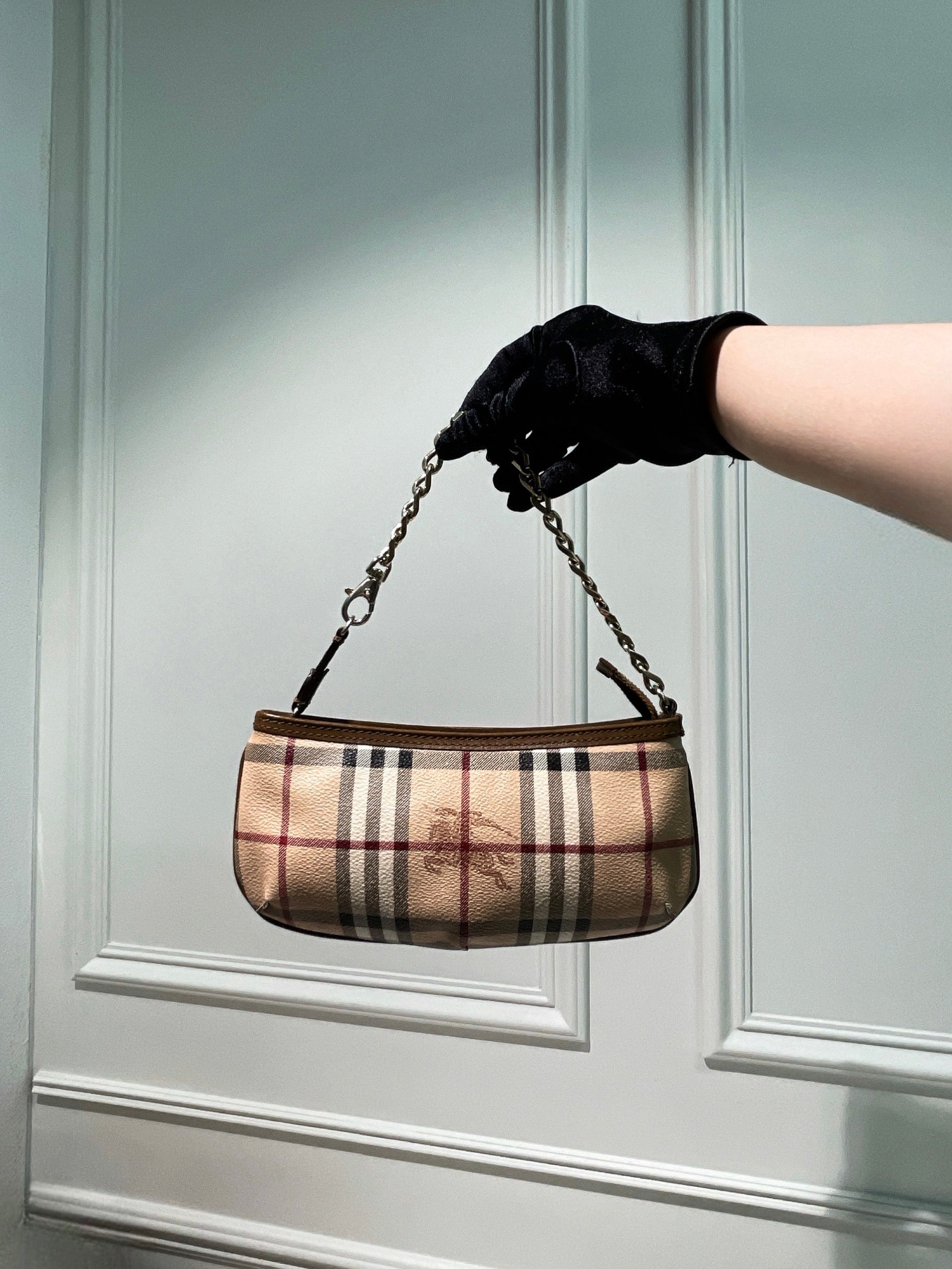 BURBERRY SHOULDER BAG