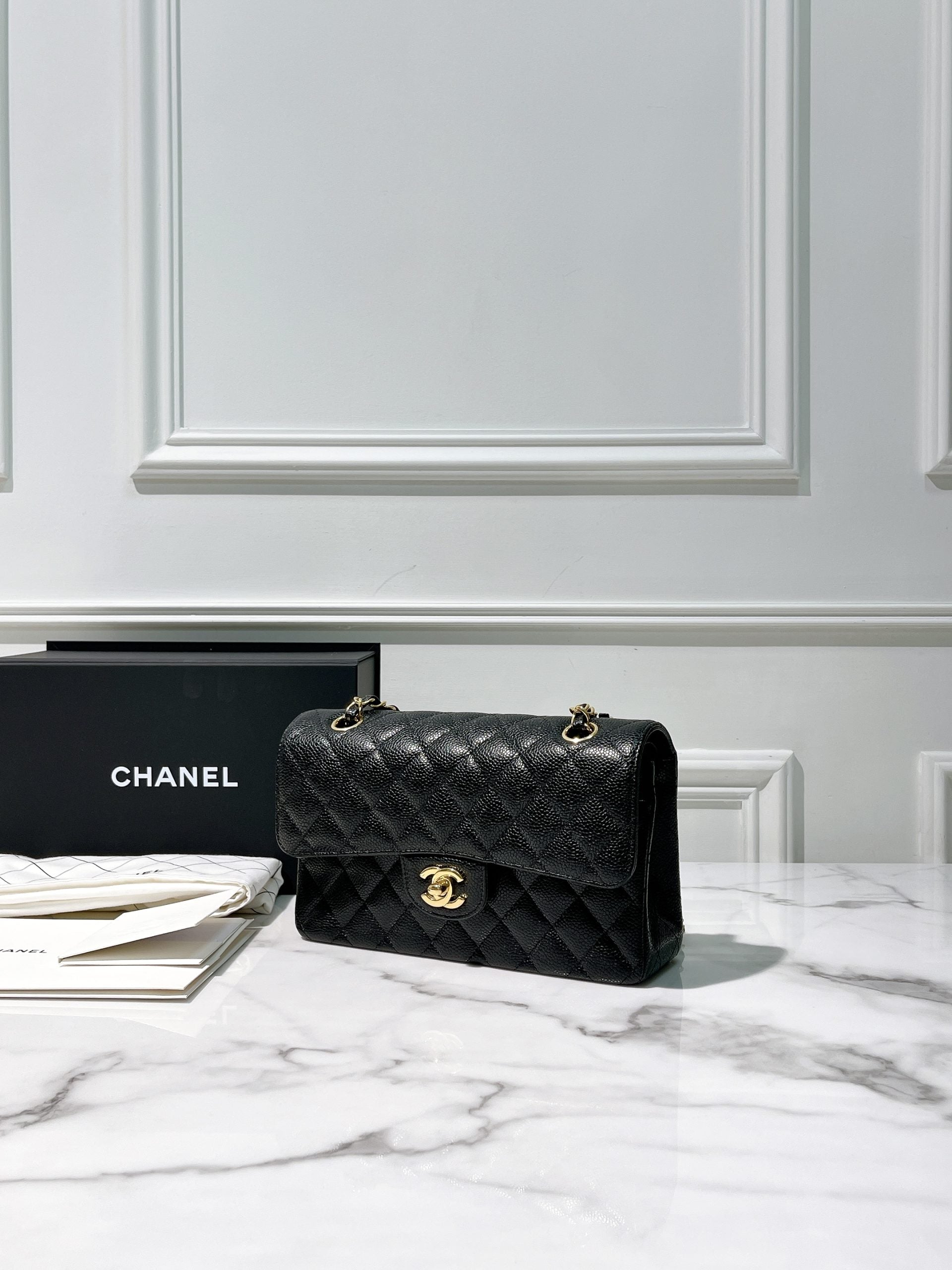 CHANEL CLASSIC FLAP SMALL