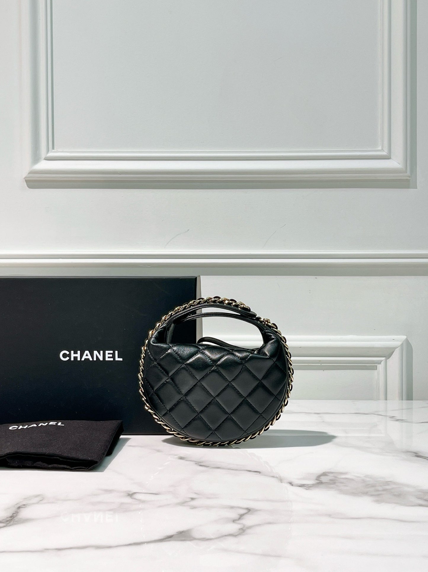 CHANEL 23C POUCH