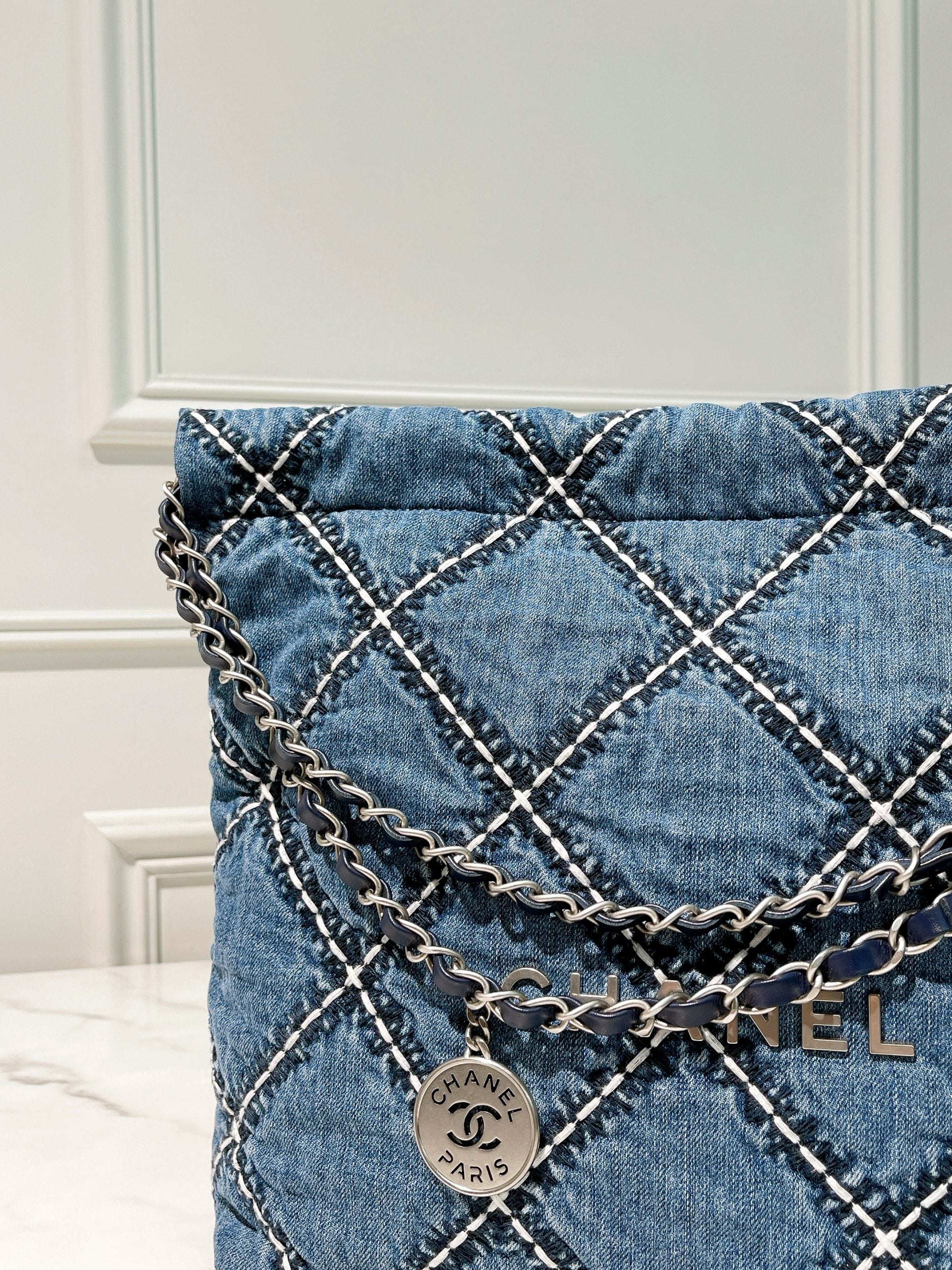 CHANEL 24P 22 BAG SMALL