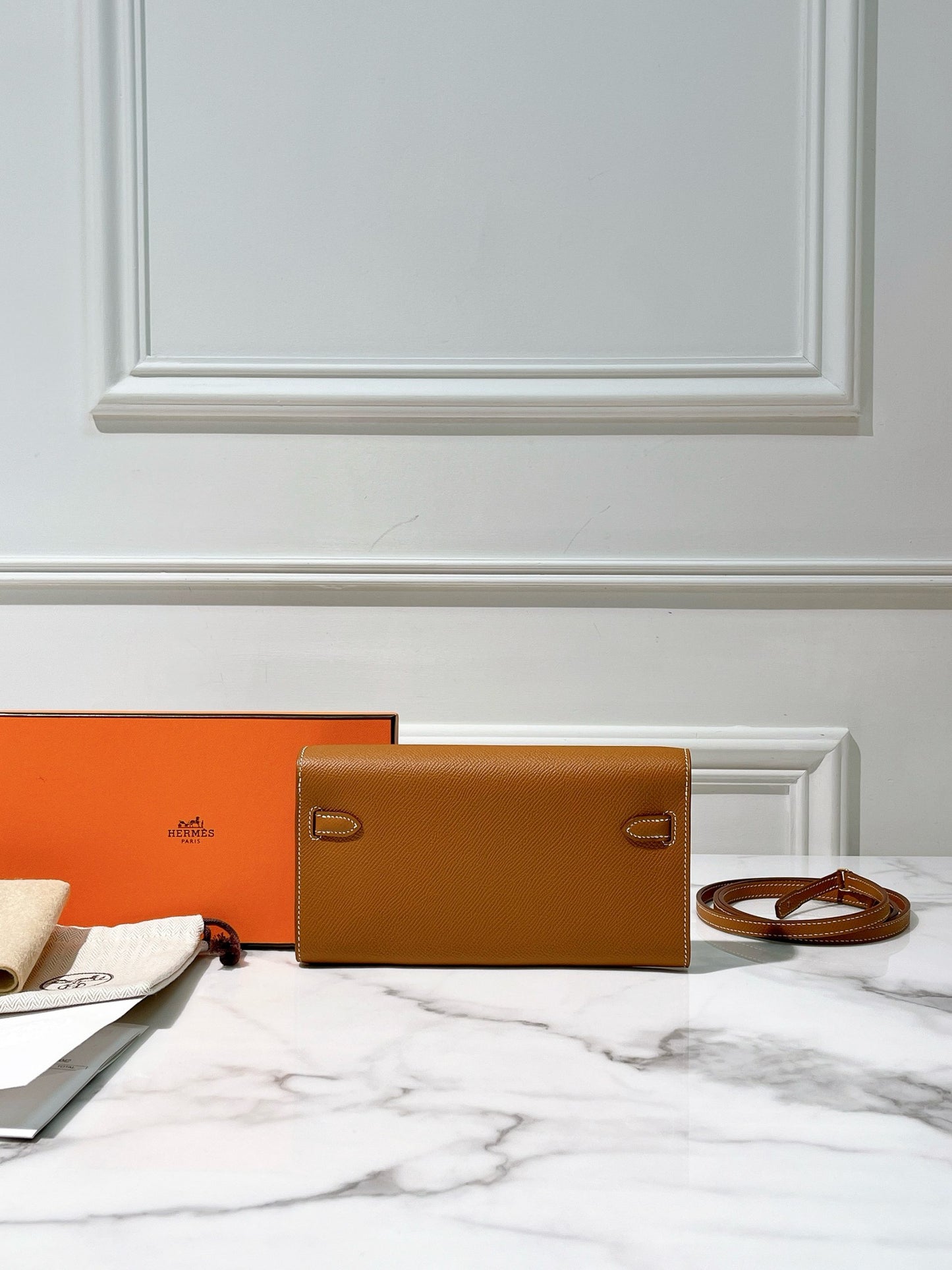 HERMES KELLY TO GO GOLD/GOLD