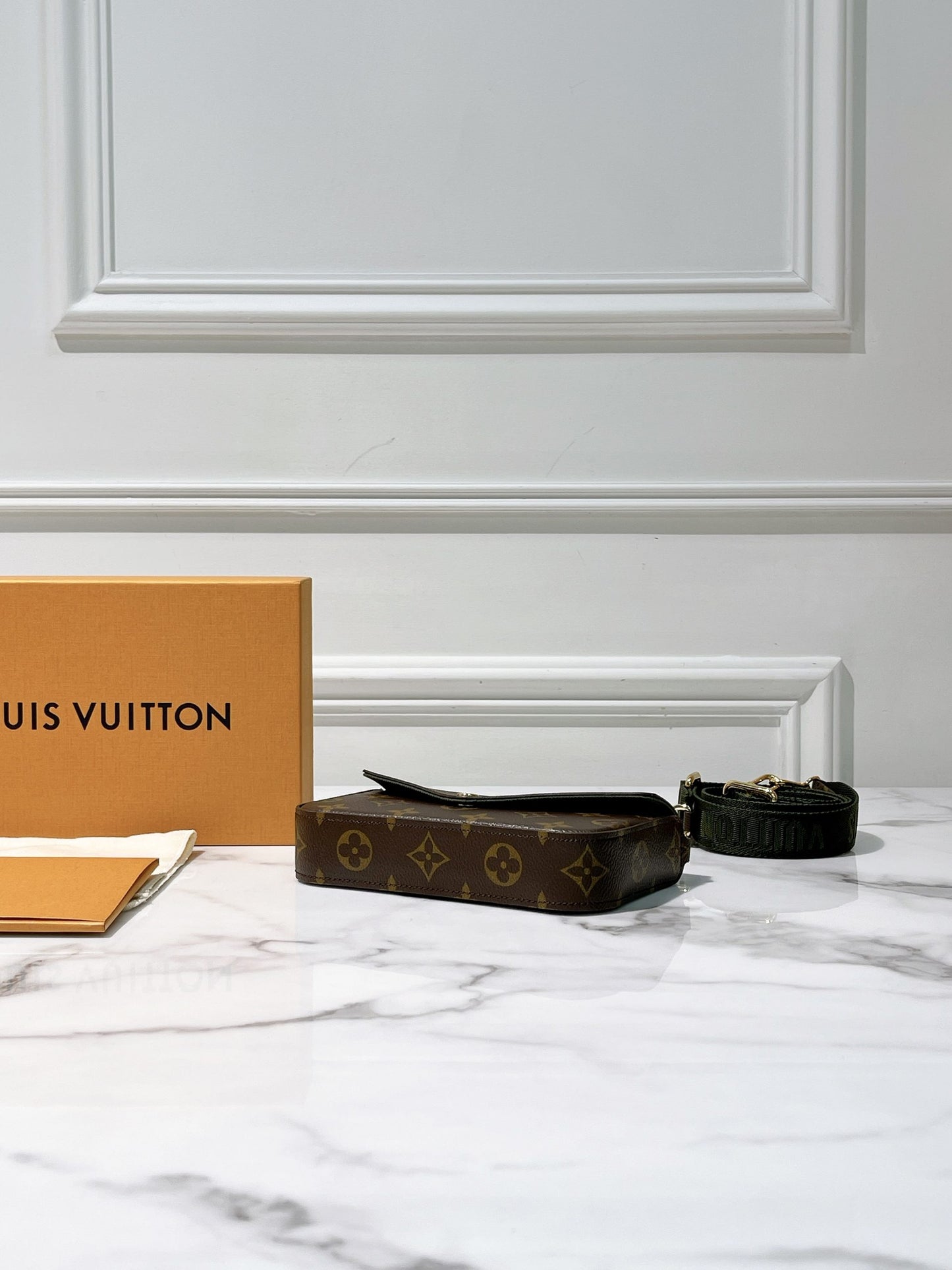 LV FELICE STRAP & GO