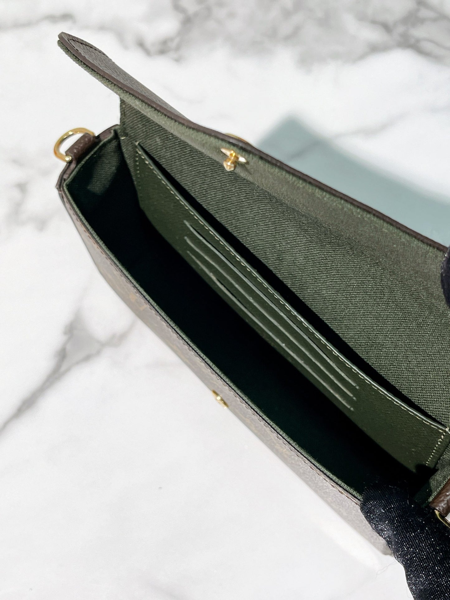 LV FELICE STRAP & GO