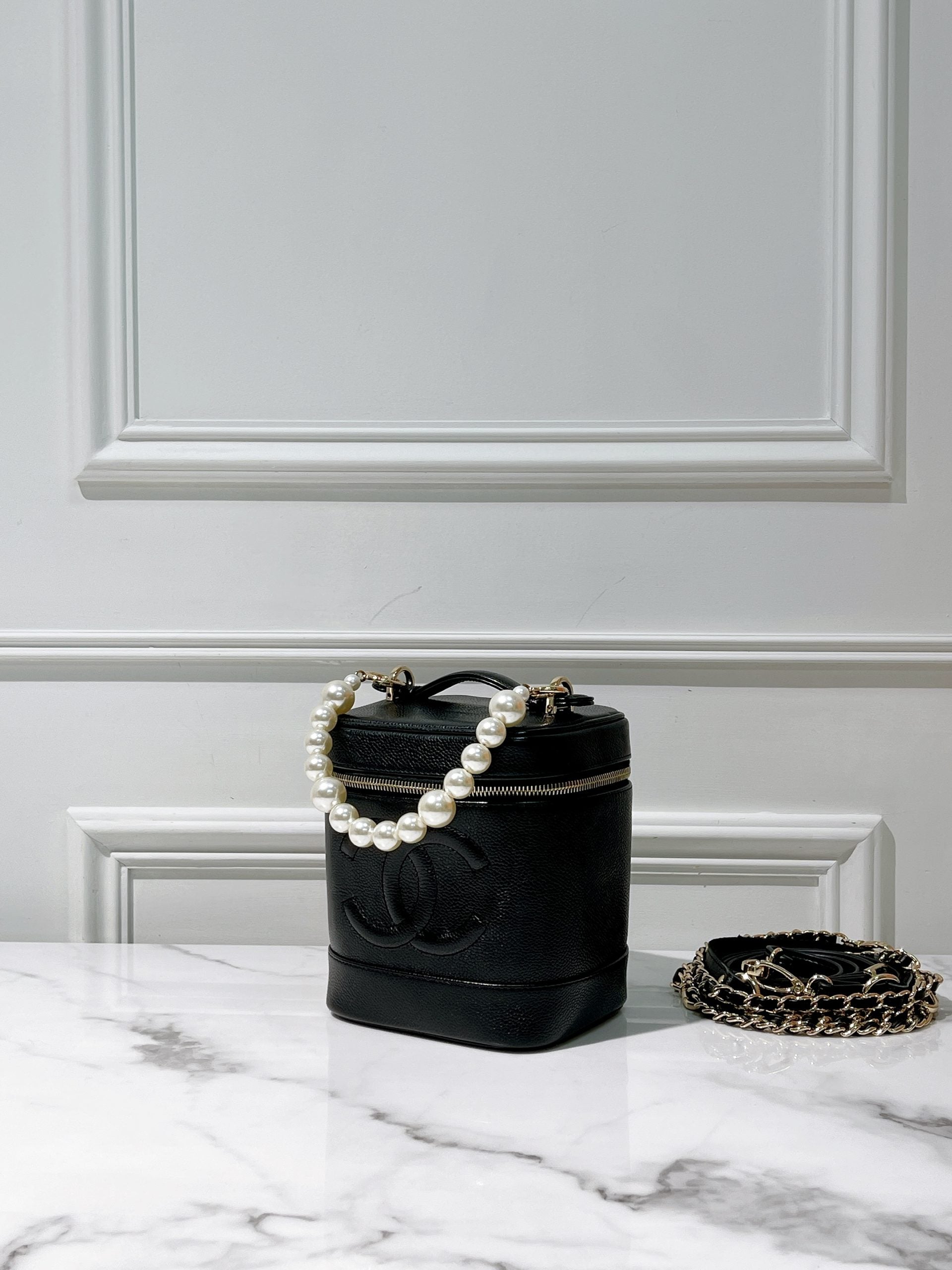 CHANEL VINTAGE VANITY CASE