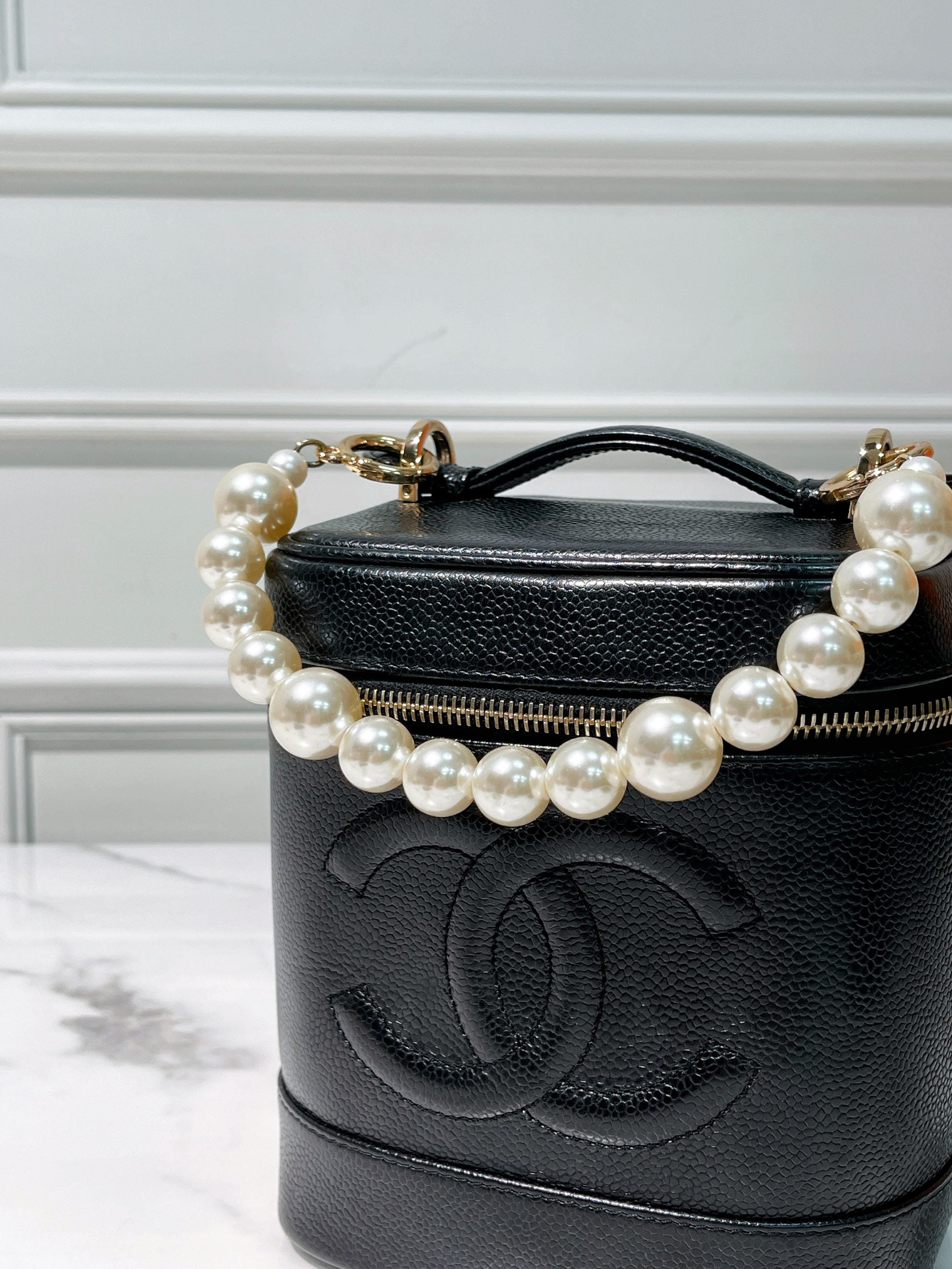 CHANEL VINTAGE VANITY CASE
