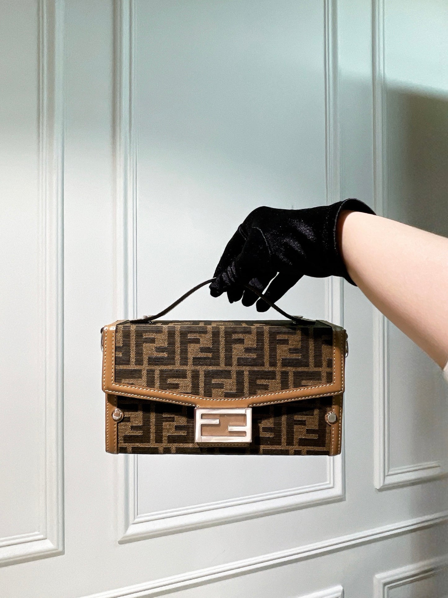 FENDI MINI BAGUETTE
