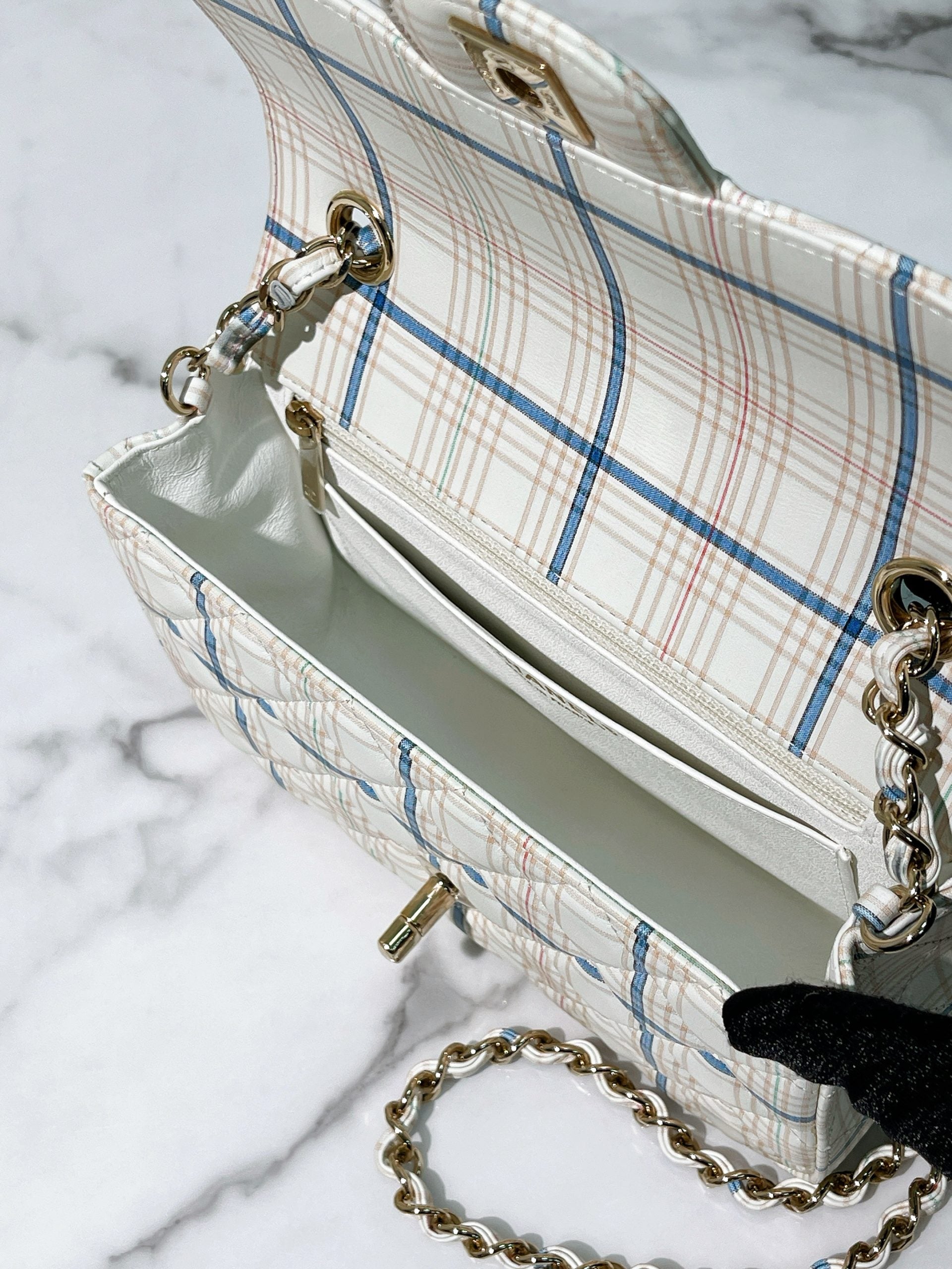 CHANEL 20C MINI FLAP