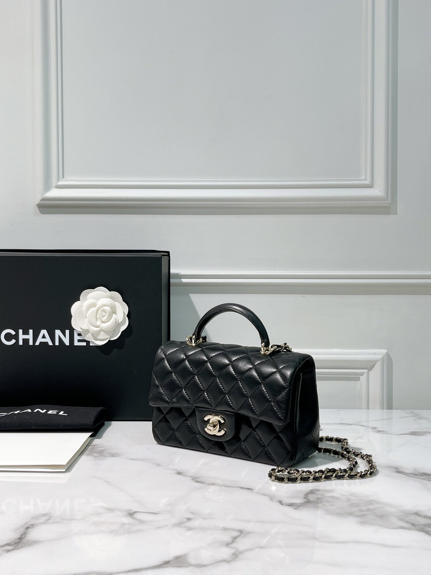 CHANEL MINI FLAP HANDLE