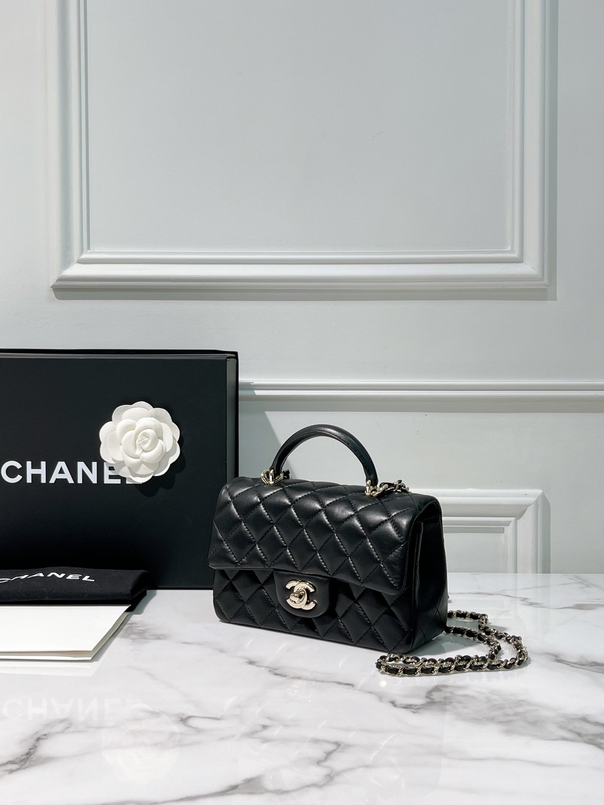 CHANEL MINI FLAP HANDLE