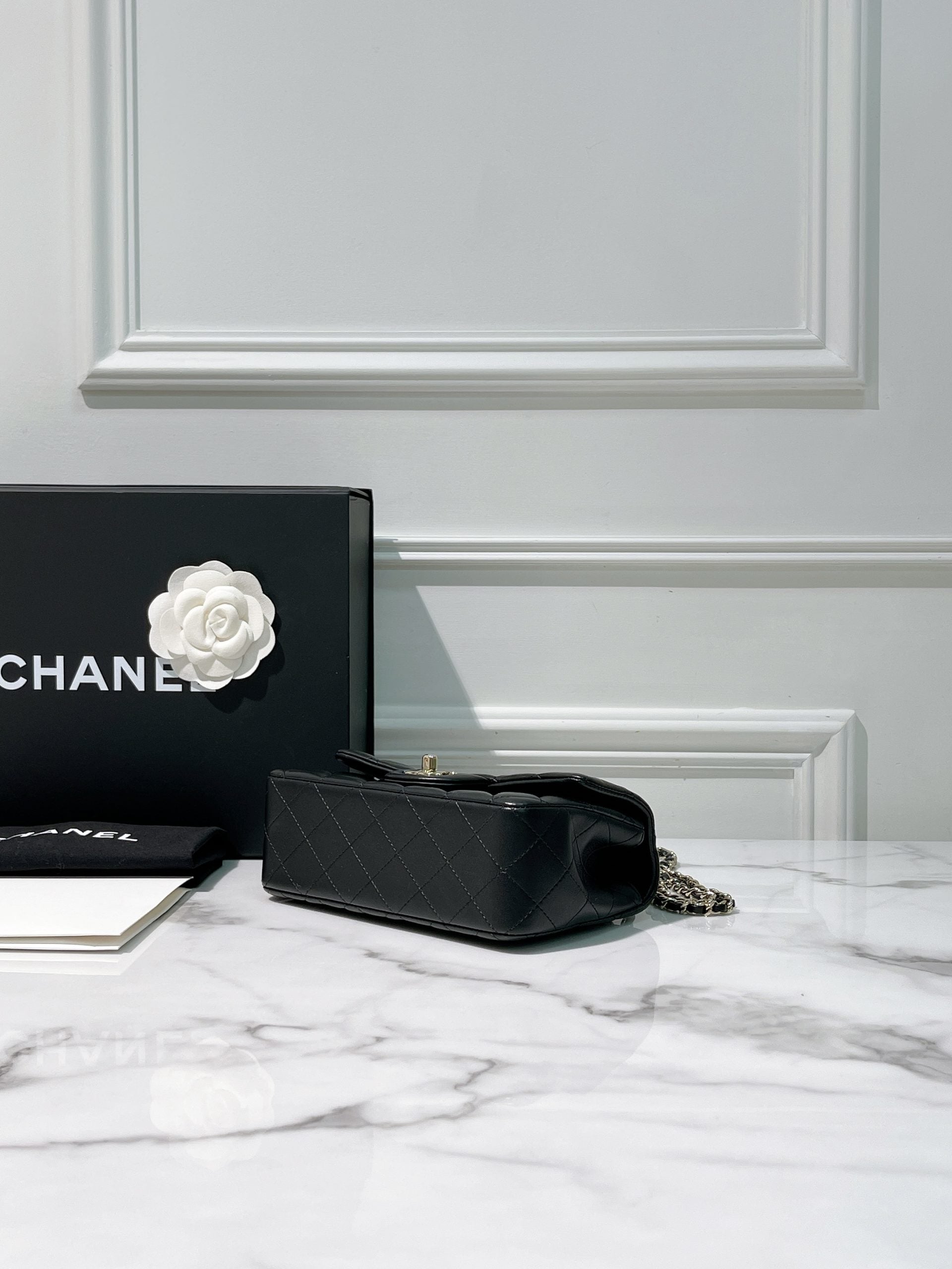 CHANEL MINI FLAP HANDLE