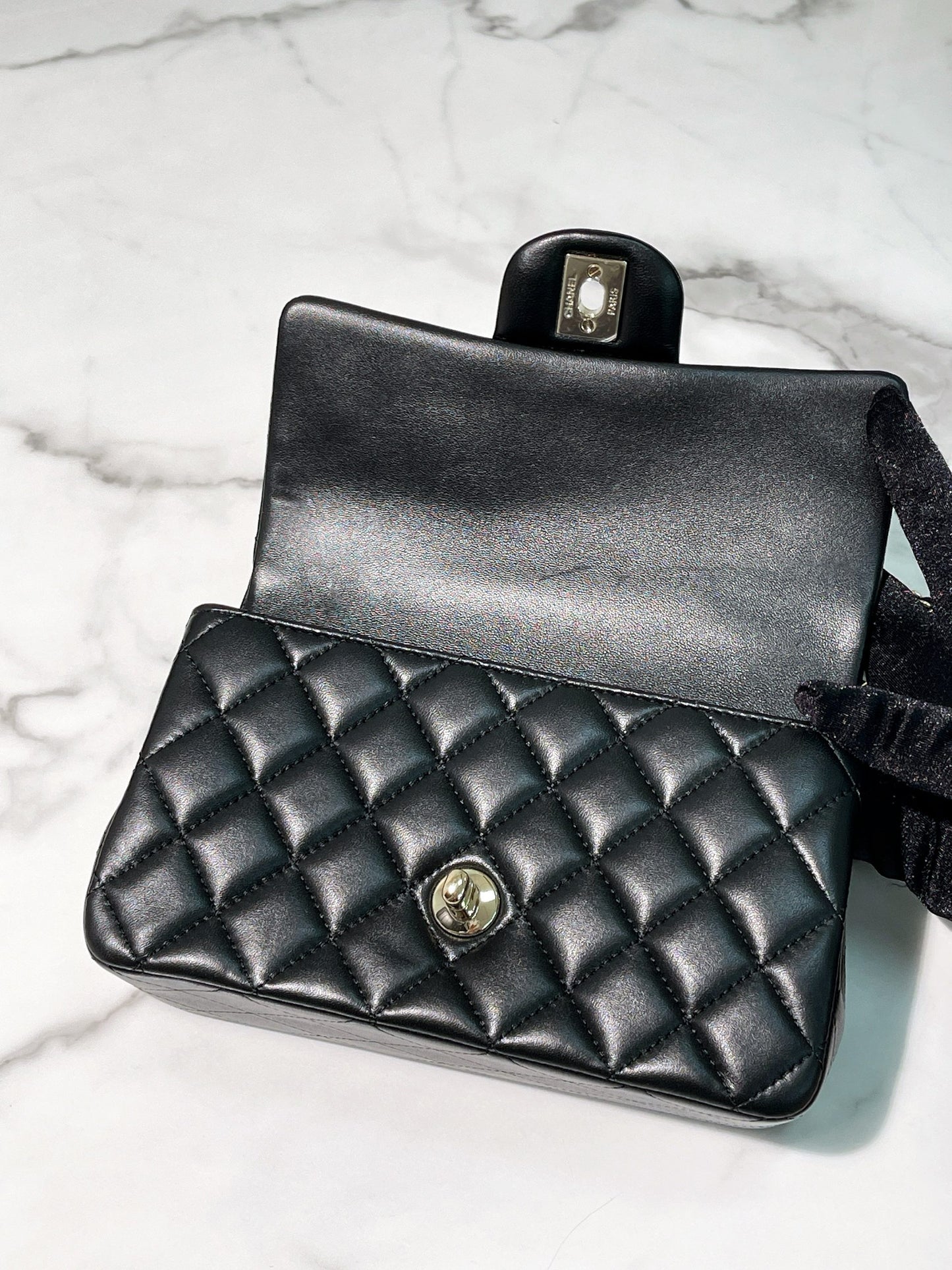 CHANEL MINI FLAP HANDLE