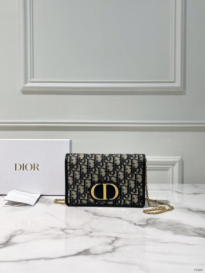 DIOR MONTAIGNE WOC