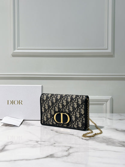 DIOR MONTAIGNE WOC