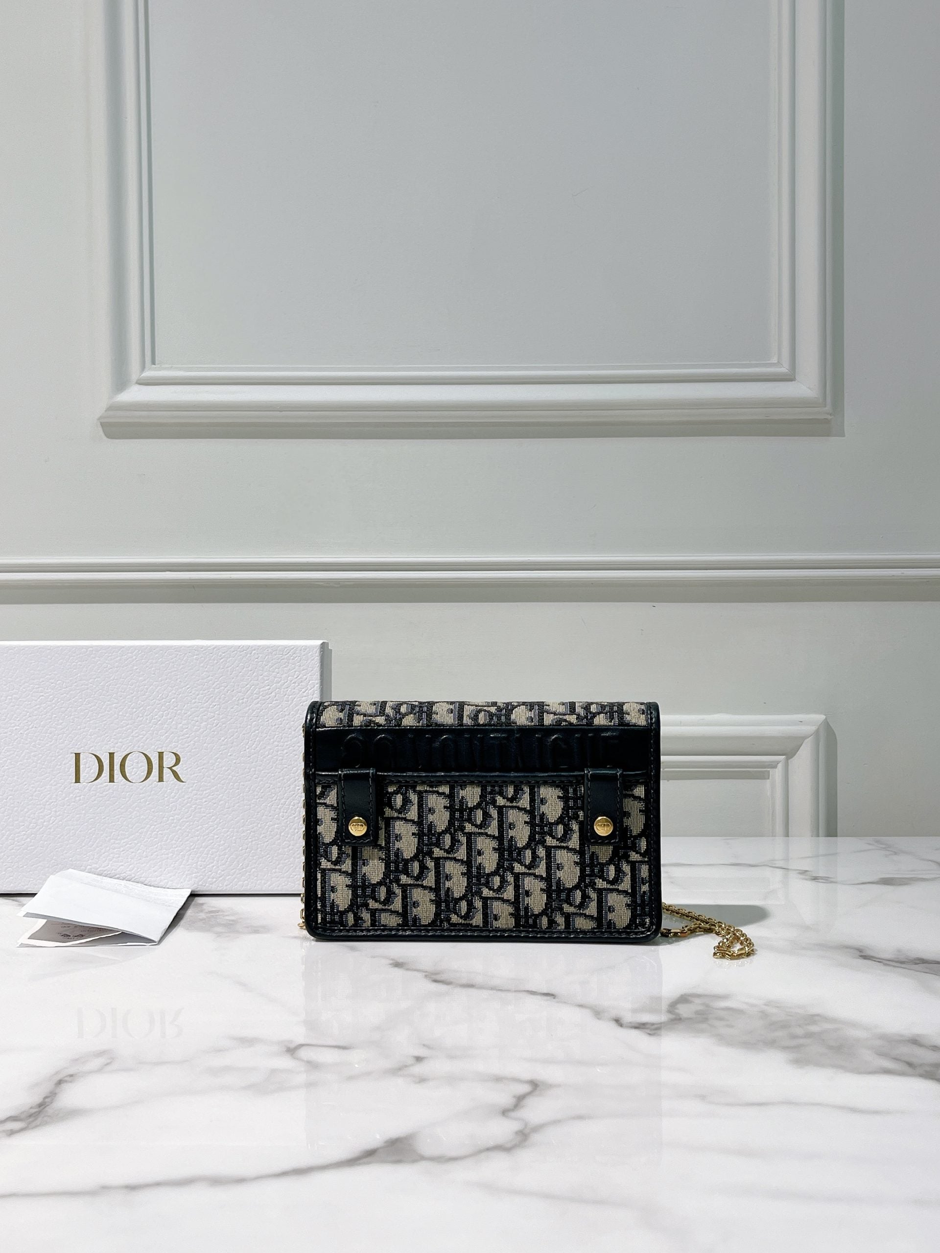 DIOR MONTAIGNE WOC