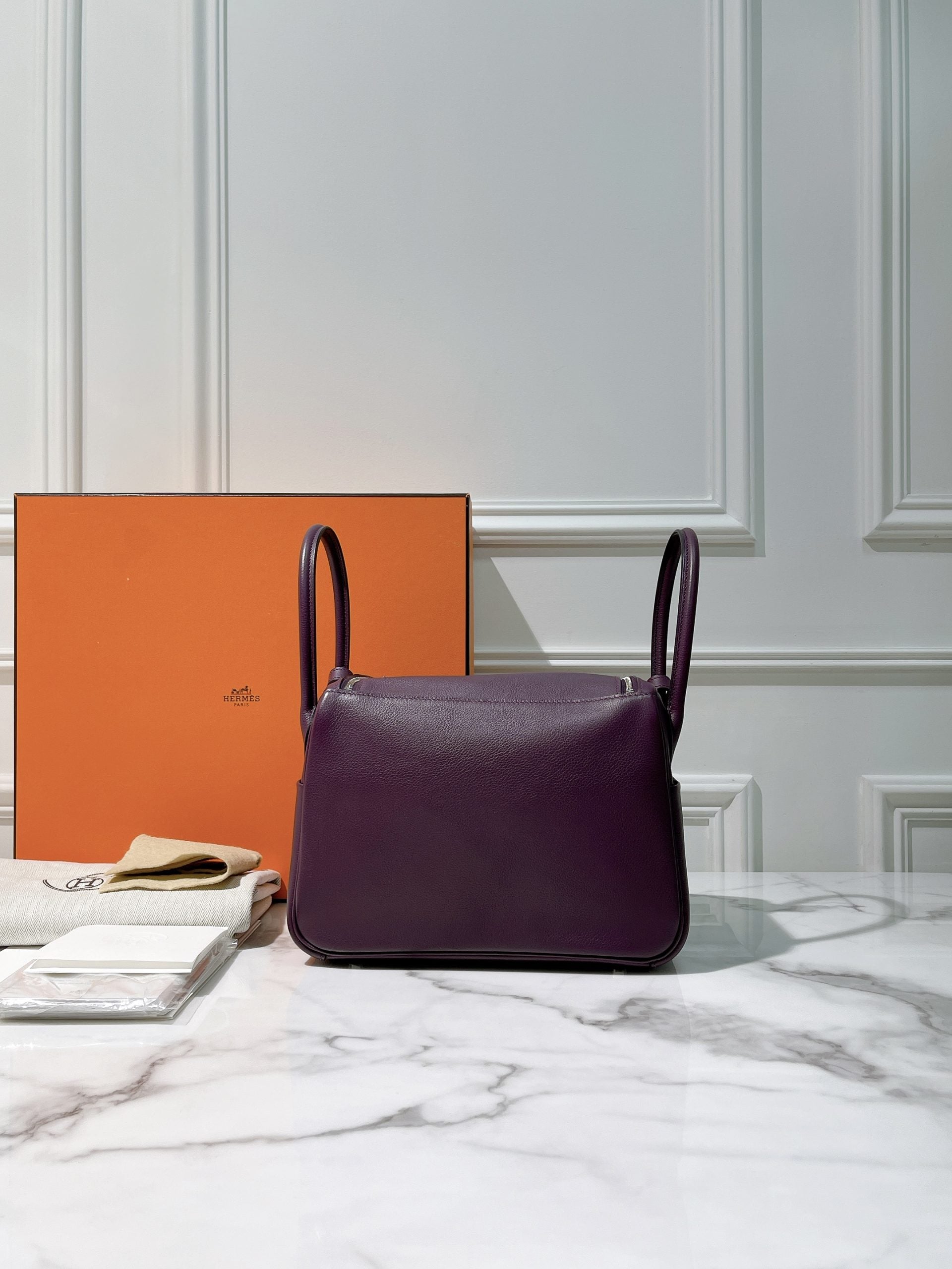HERMES LINDY 26 CASSIS/SILVER