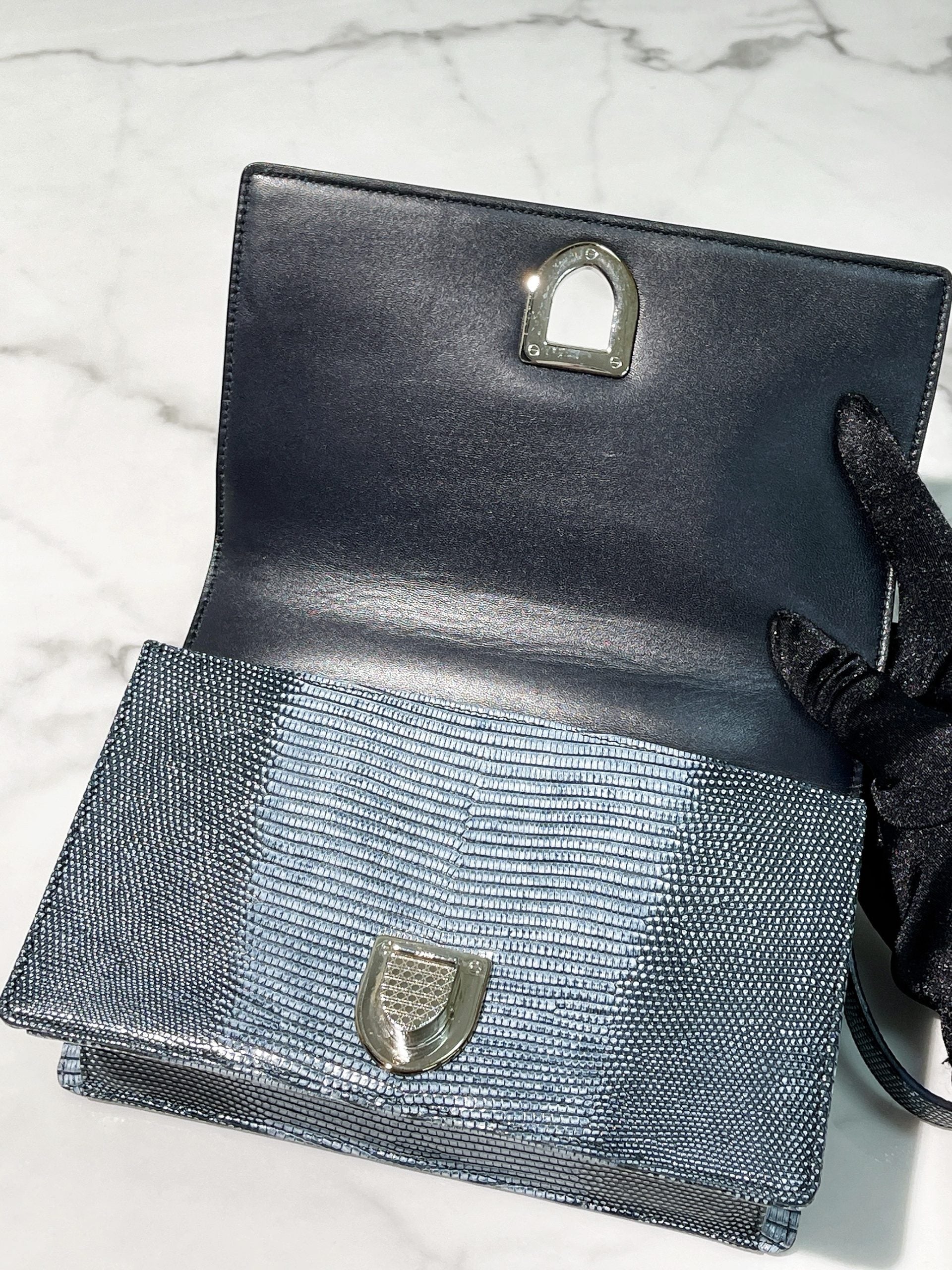 DIORAMA SHOULDER BAG