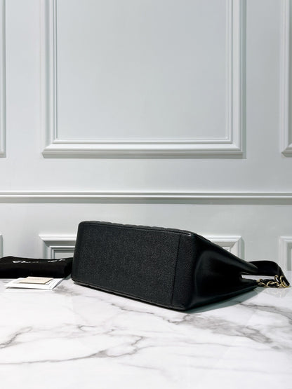 CHANEL GRAND SHOPPING TOTE