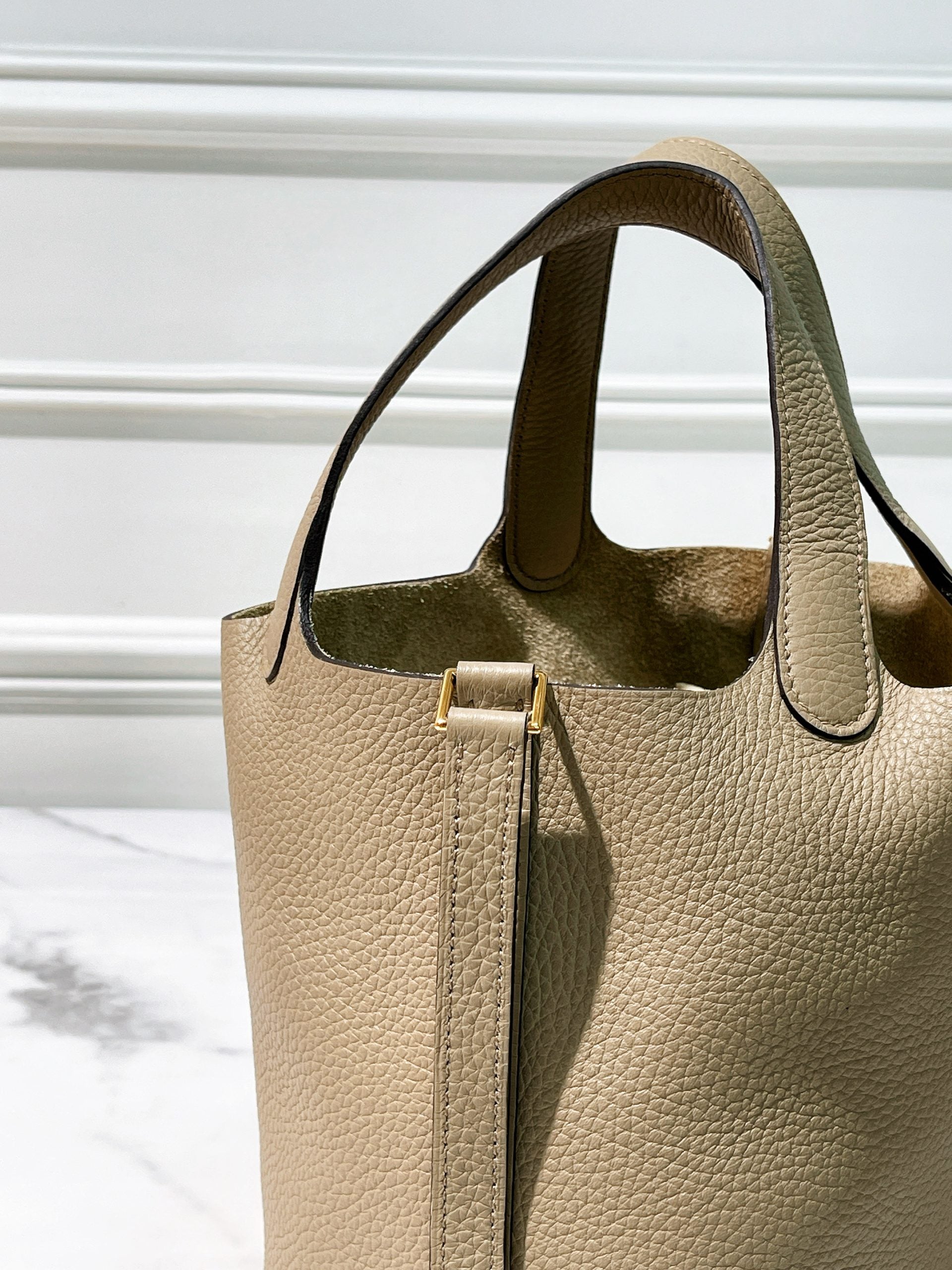 HERMES PICOTIN 18 BEIGE MARFA/GOLD