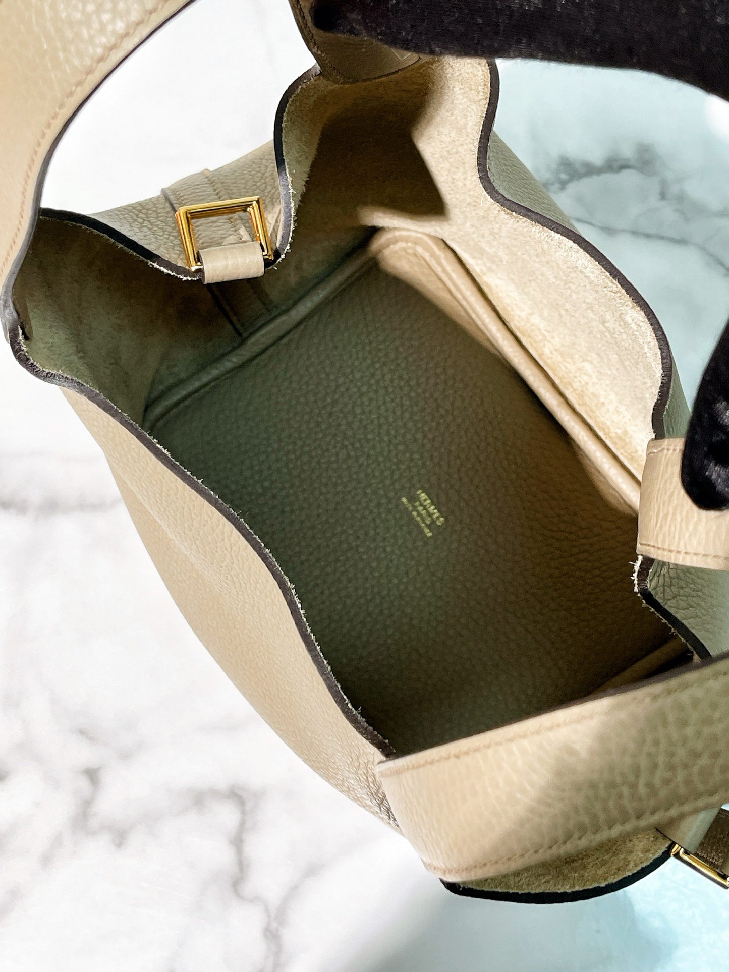 HERMES PICOTIN 18 BEIGE MARFA/GOLD