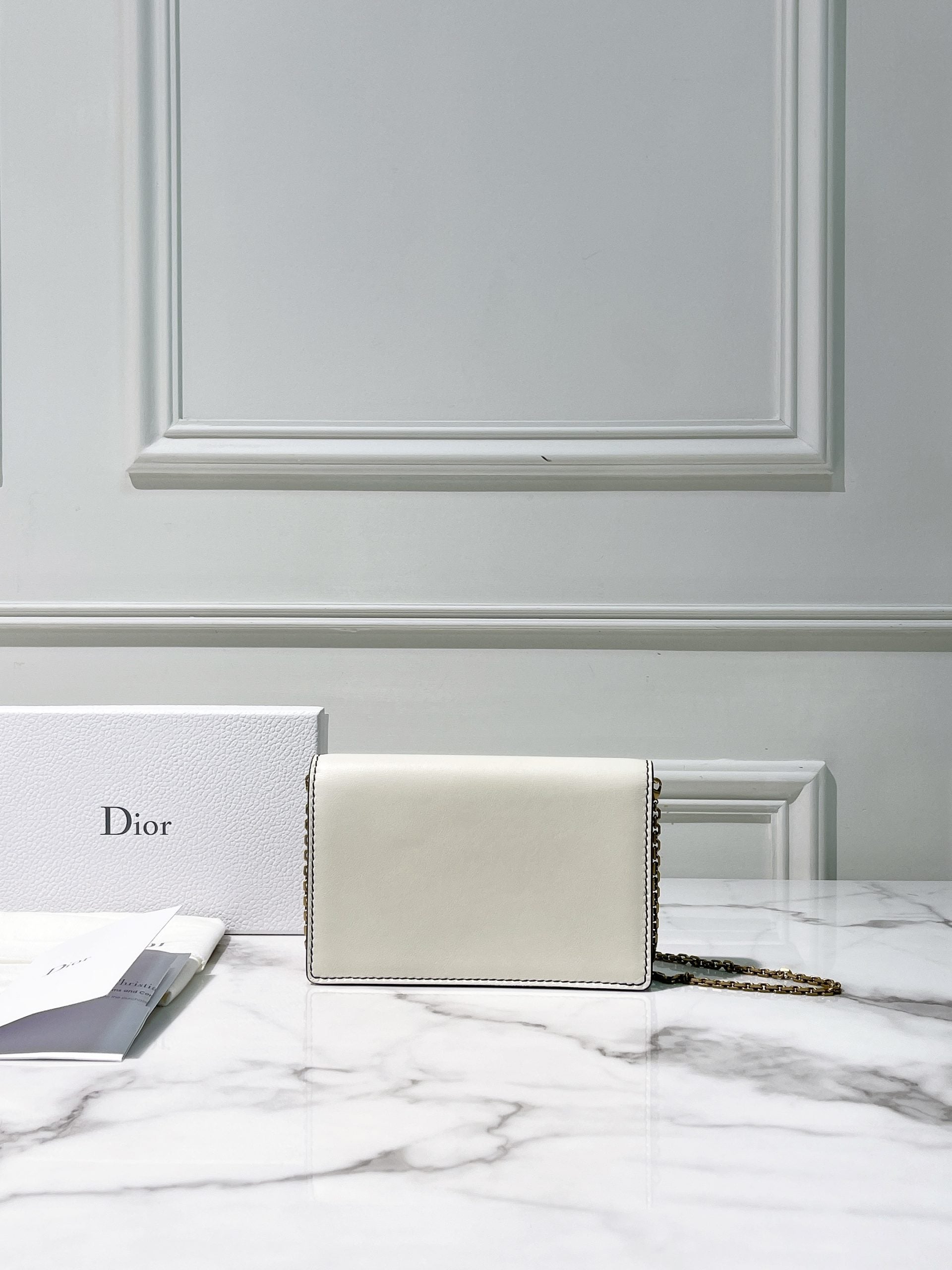DIOR WOC