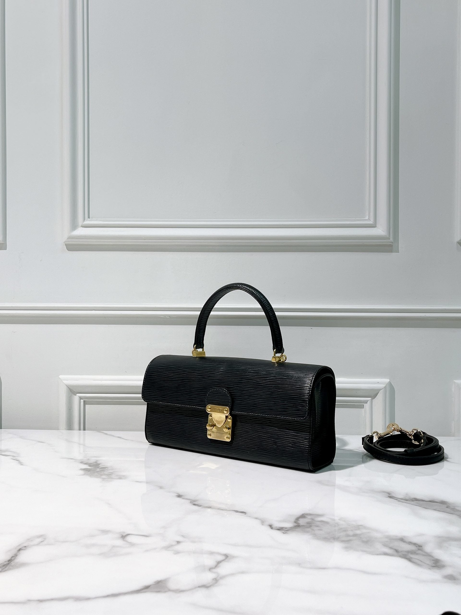 FENDI VINTAGE KELLY LONG