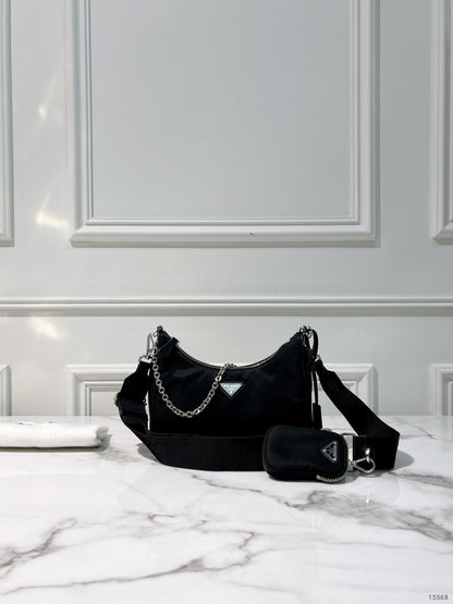 PRADA RE-EDITION 2005