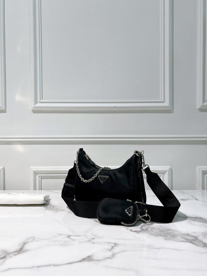 PRADA RE-EDITION 2005