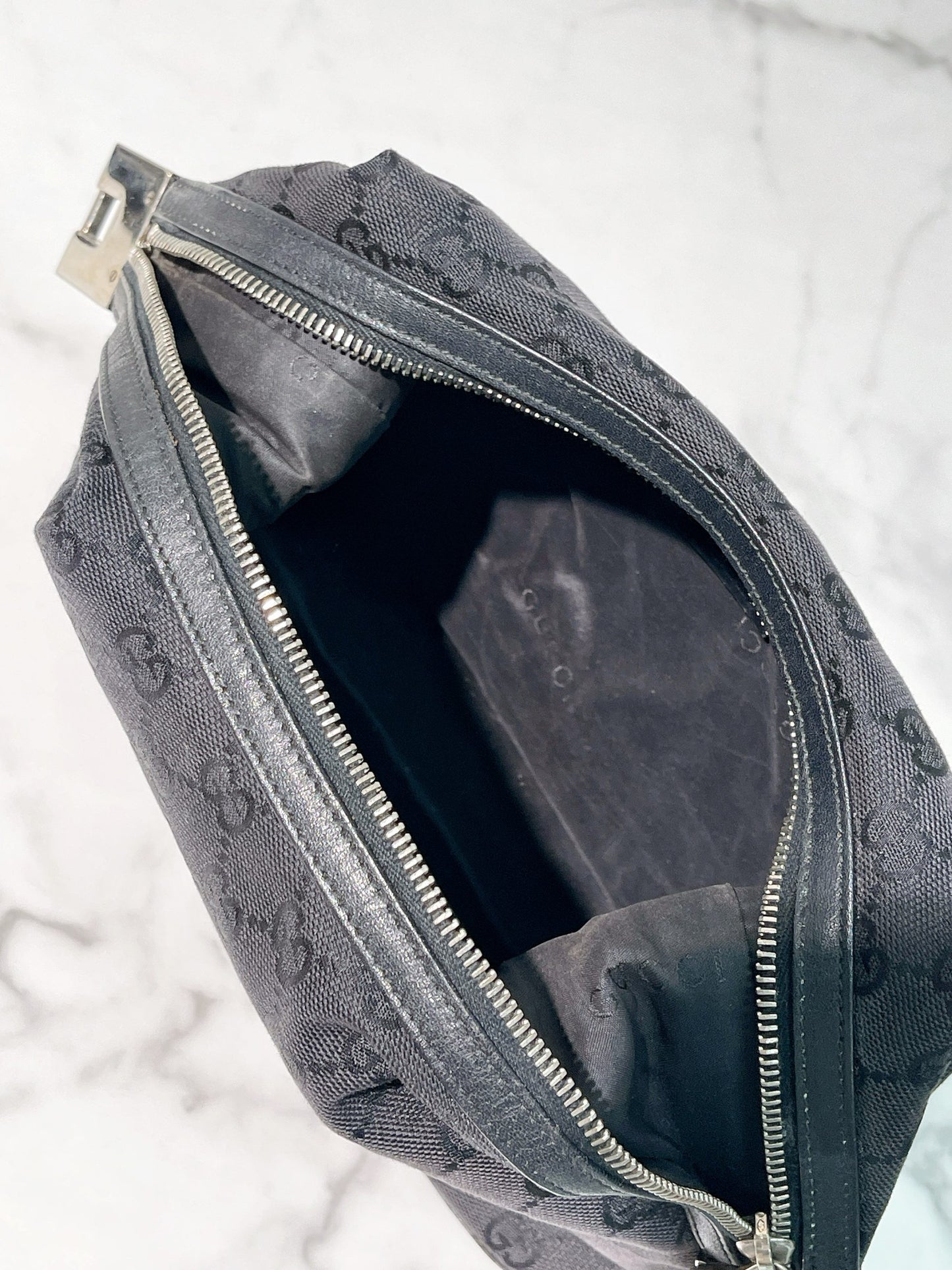 GUCCI VINTAGE SHOULDER BAG