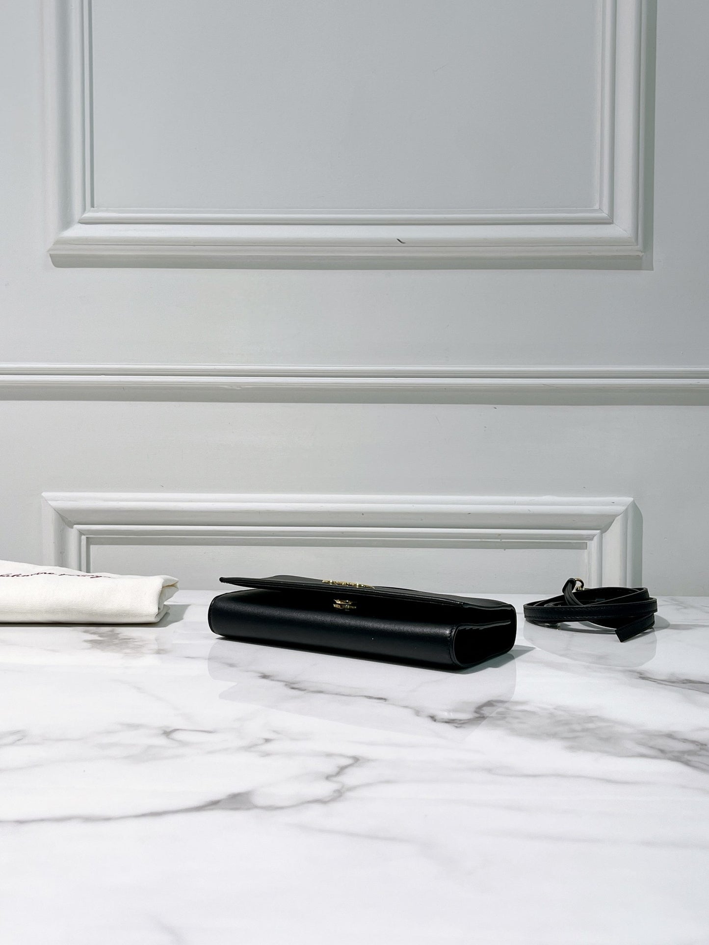 FERRAGAMO HANDLE WOC