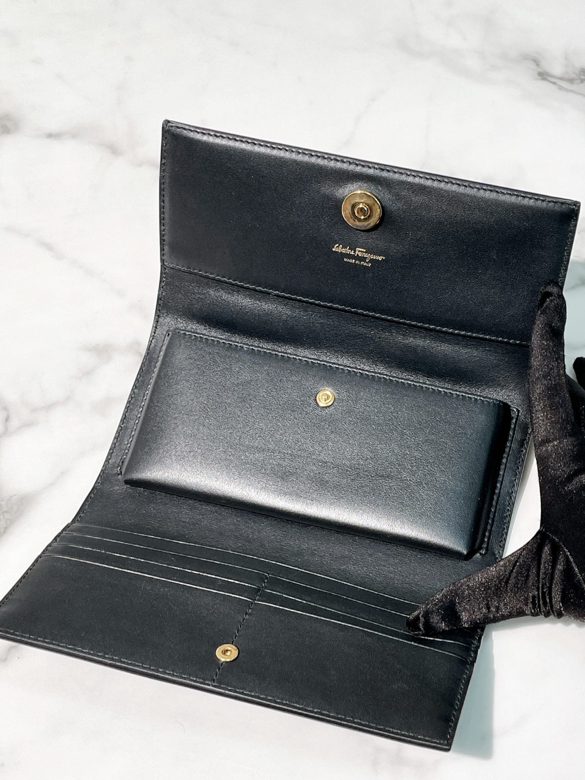 FERRAGAMO HANDLE WOC