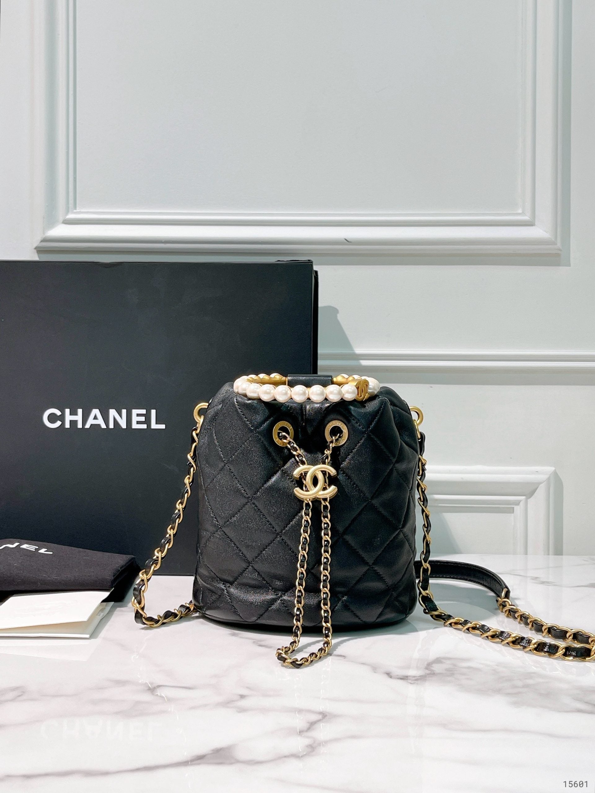 CHANEL BUCKET BAG