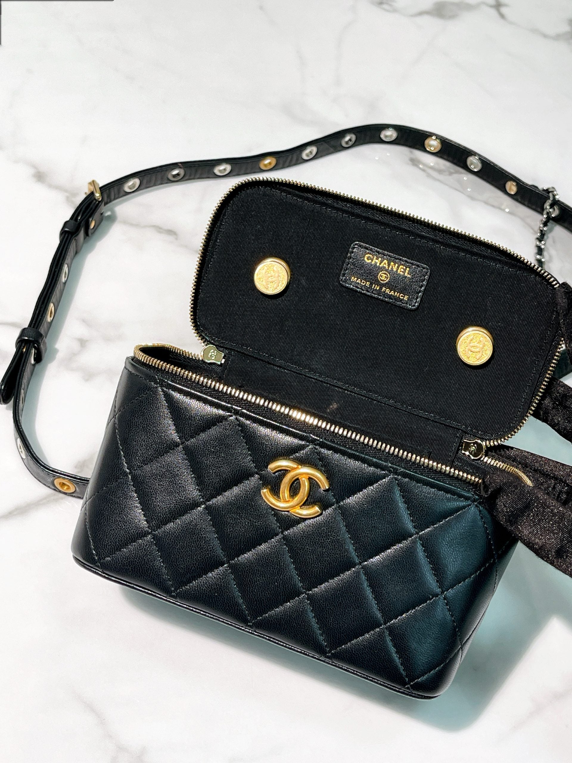 CHANEL VANITY CASE