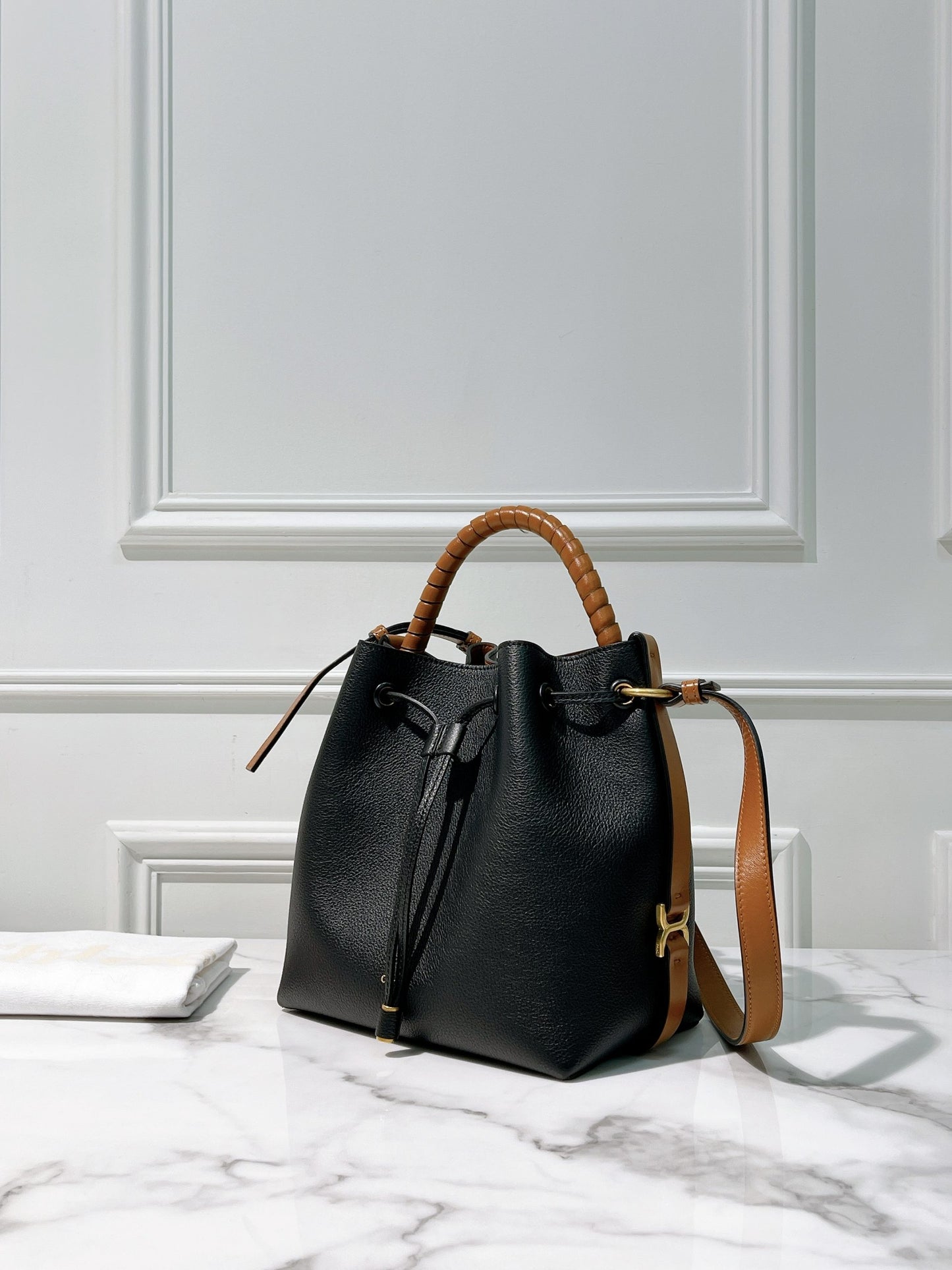 CHLOE MARCIE BUCKET BAG