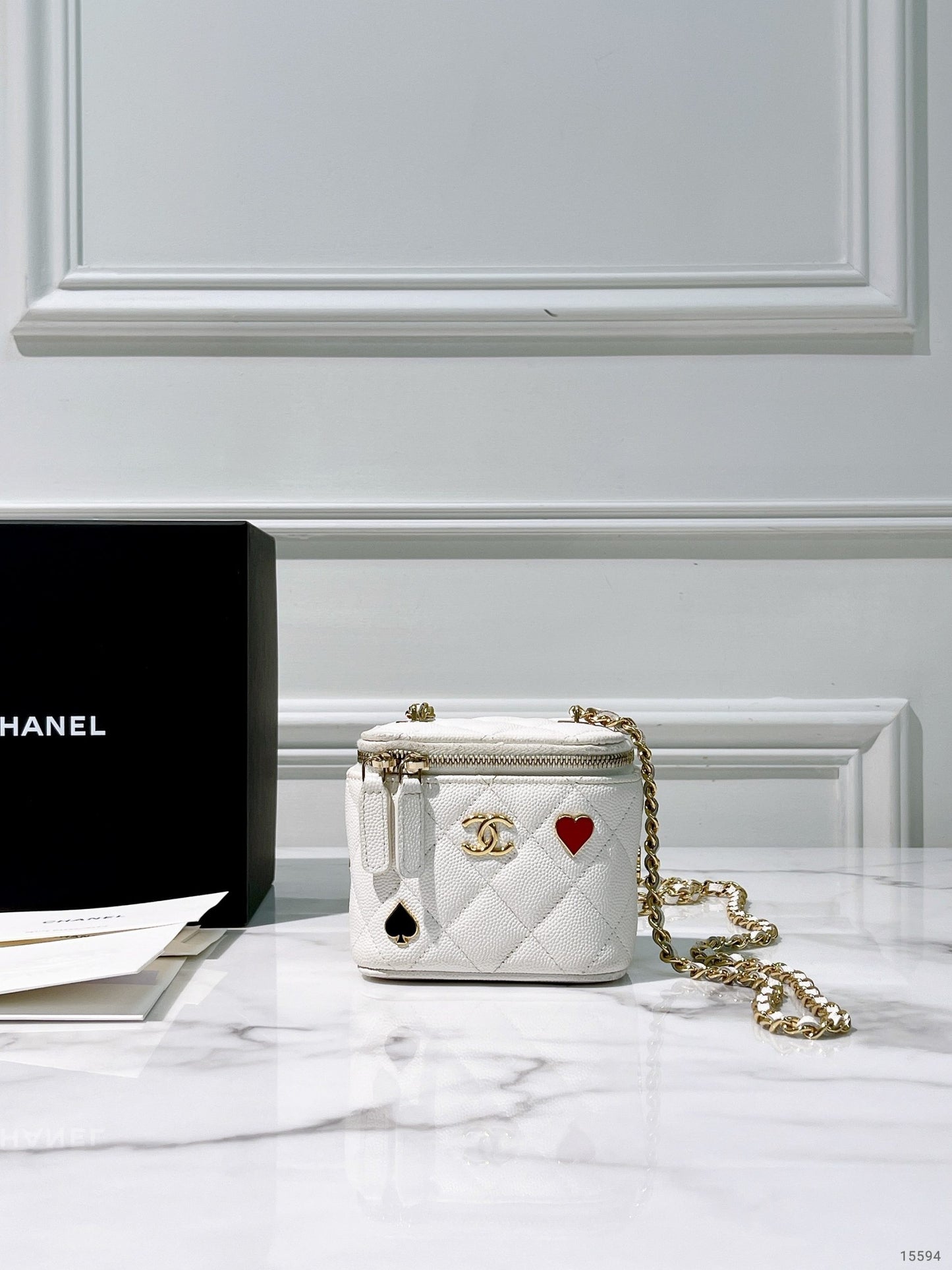 CHANEL 23C MINI VANITY CASE