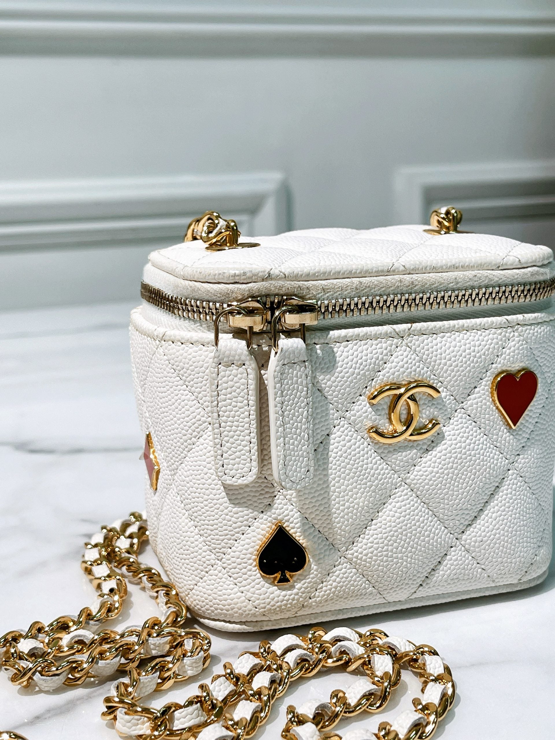 CHANEL 23C MINI VANITY CASE