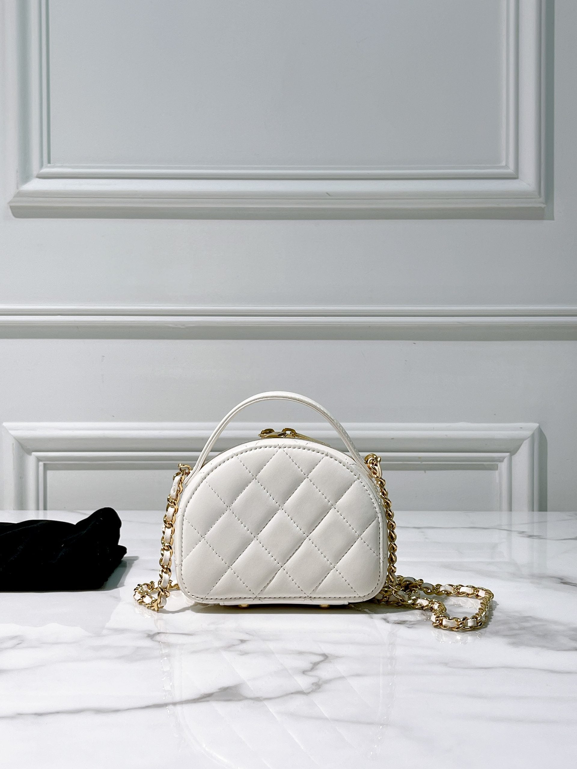 CHANEL 23C MINI CLUTCH