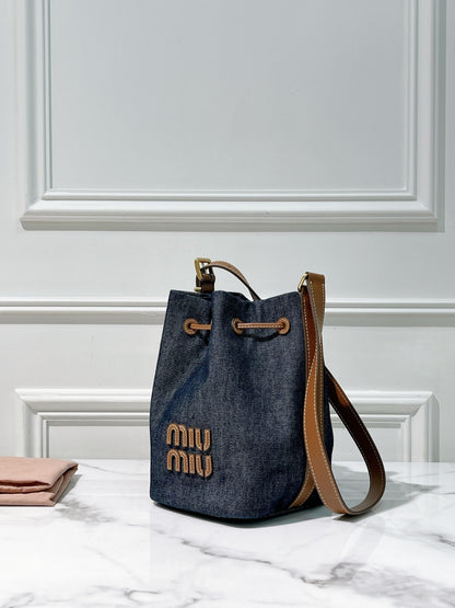 MIUMIU BUCKET BAG