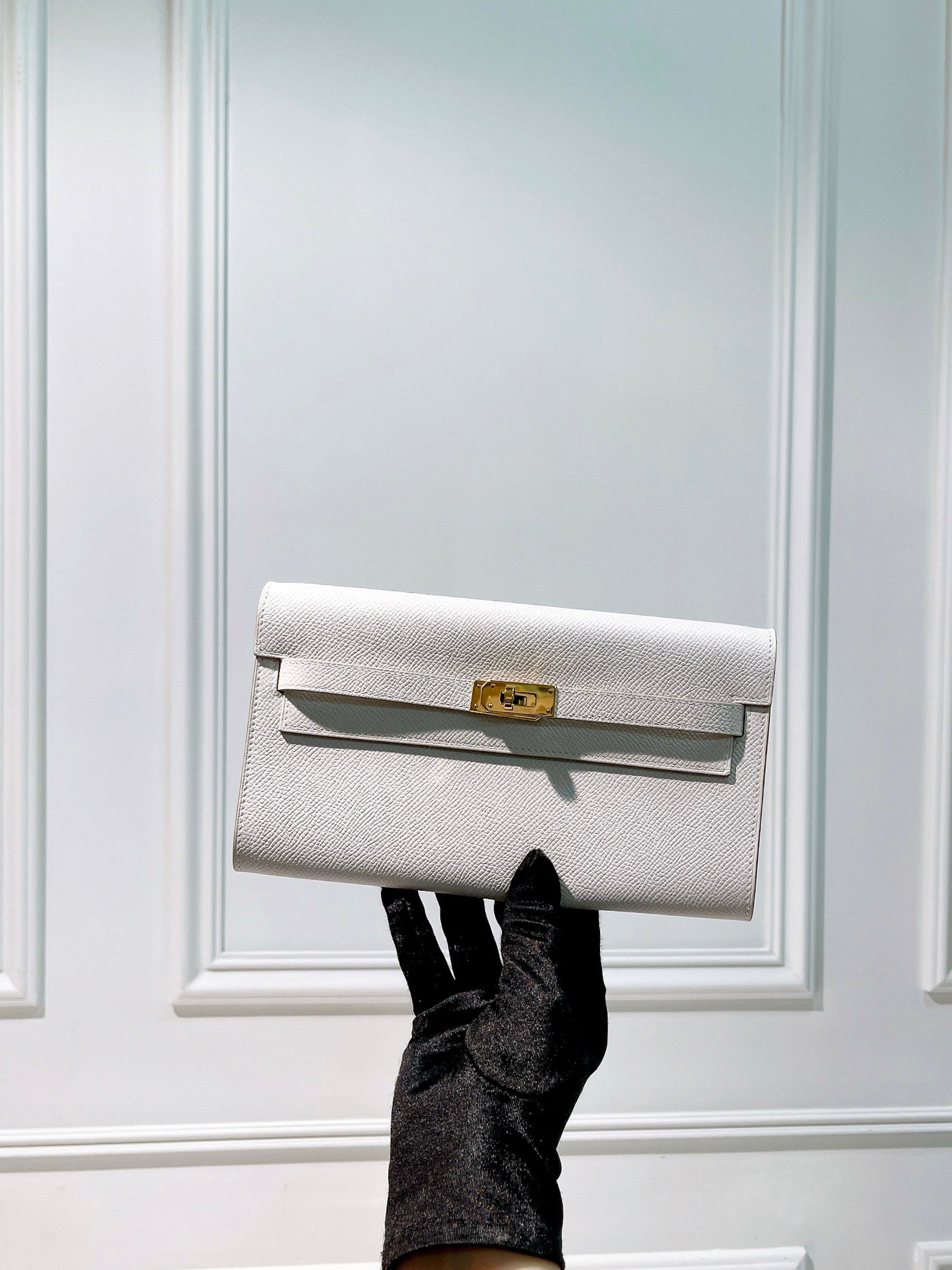 HERMES KELLY TO GO, GRIS PALE/GOLD