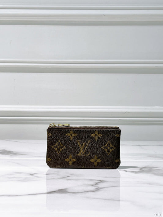LV KEY POUCH