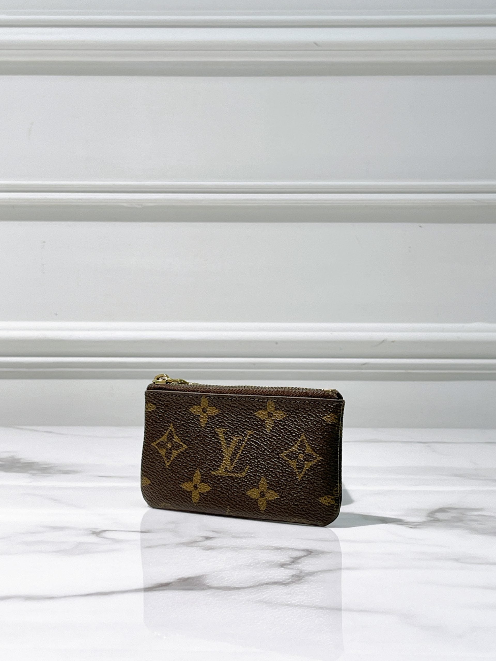 LV KEY POUCH