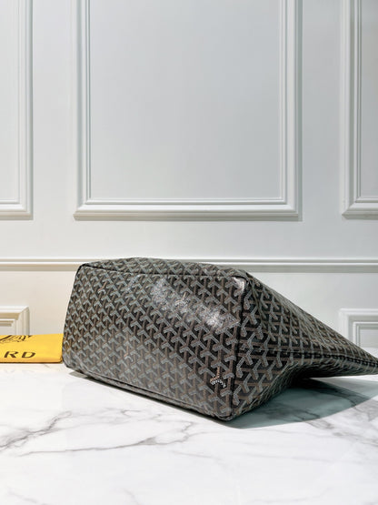 GOYARD TOTE GM