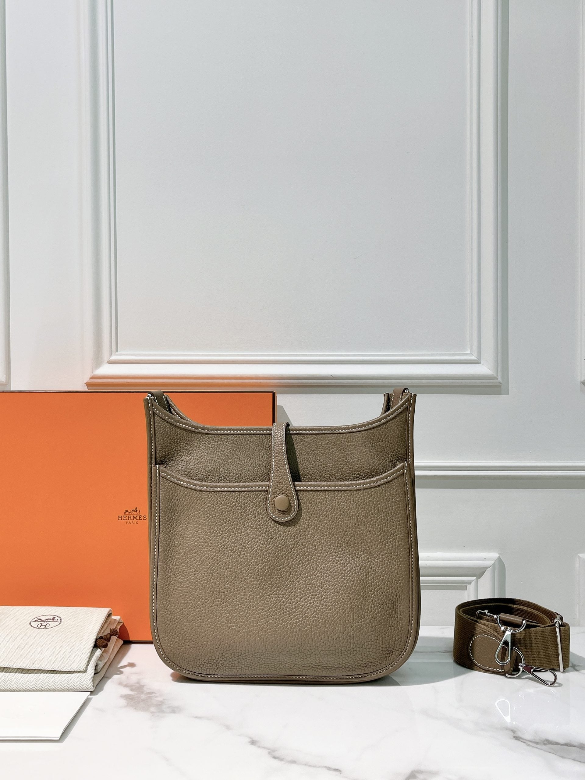 HERMES EVELYNE 29 ETOUPE/SILVER
