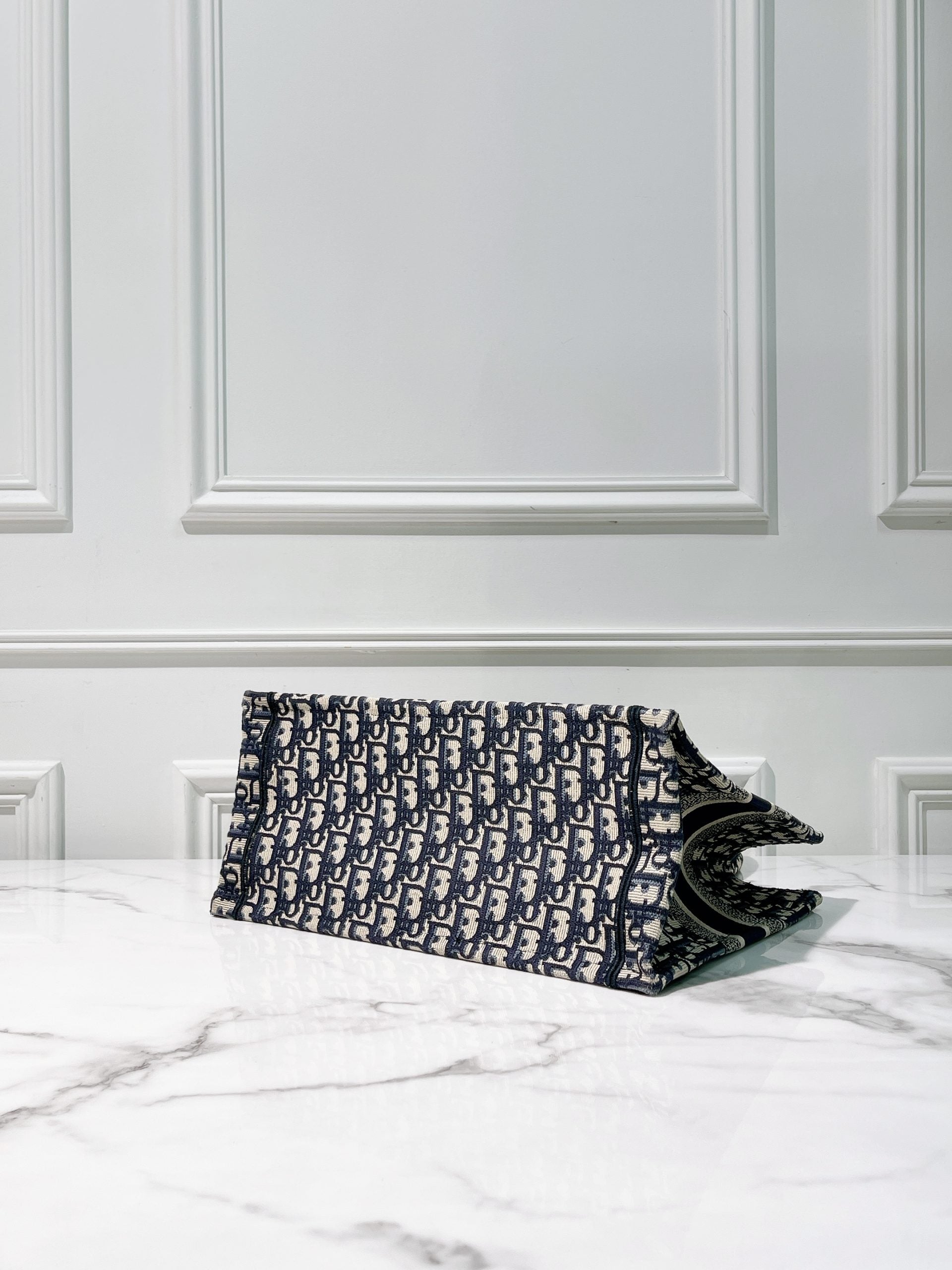 DIOR BOOKTOTE MEDIUM