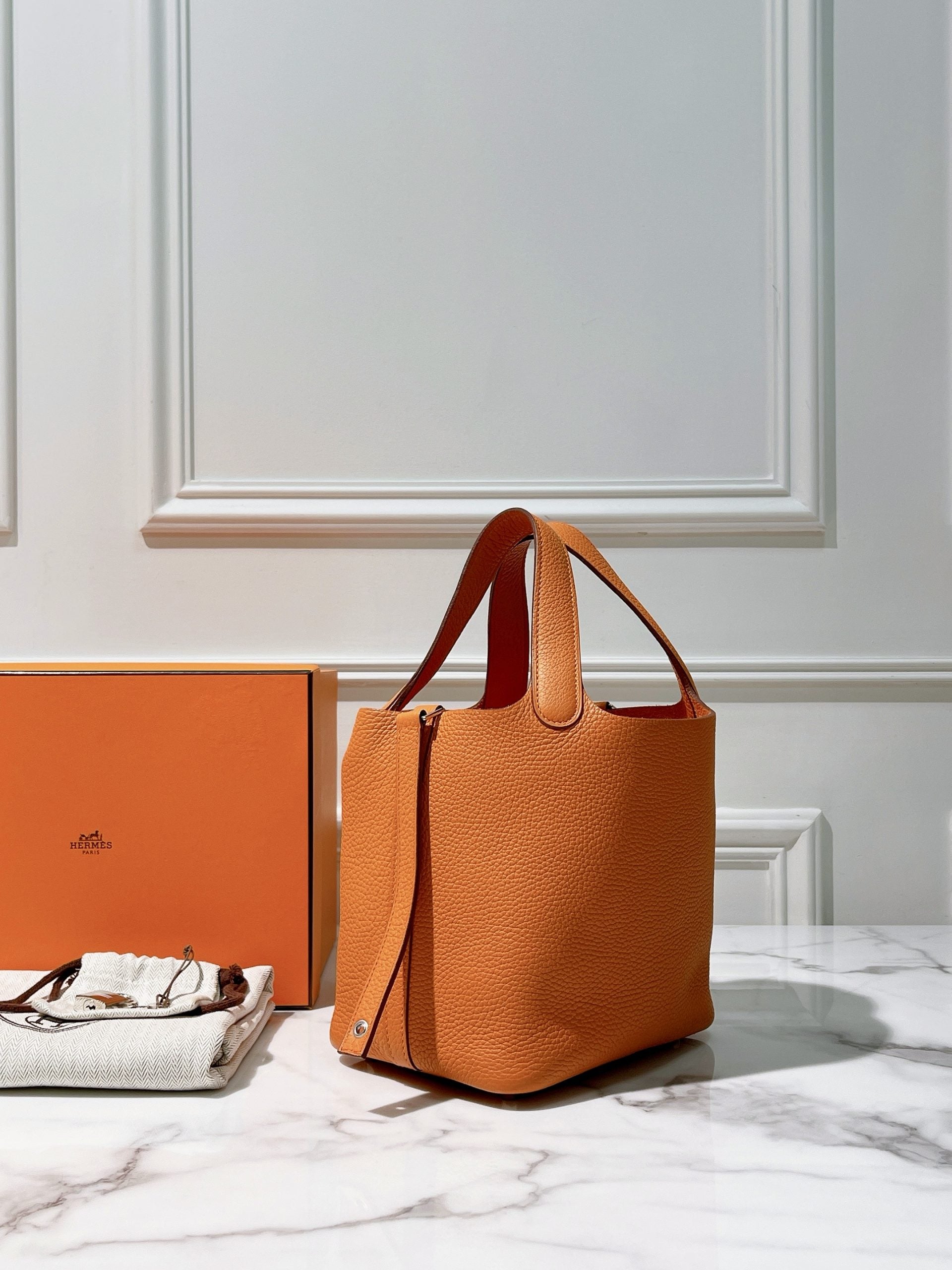 HERMES PICOTIN 18 ORANGE/SILVER