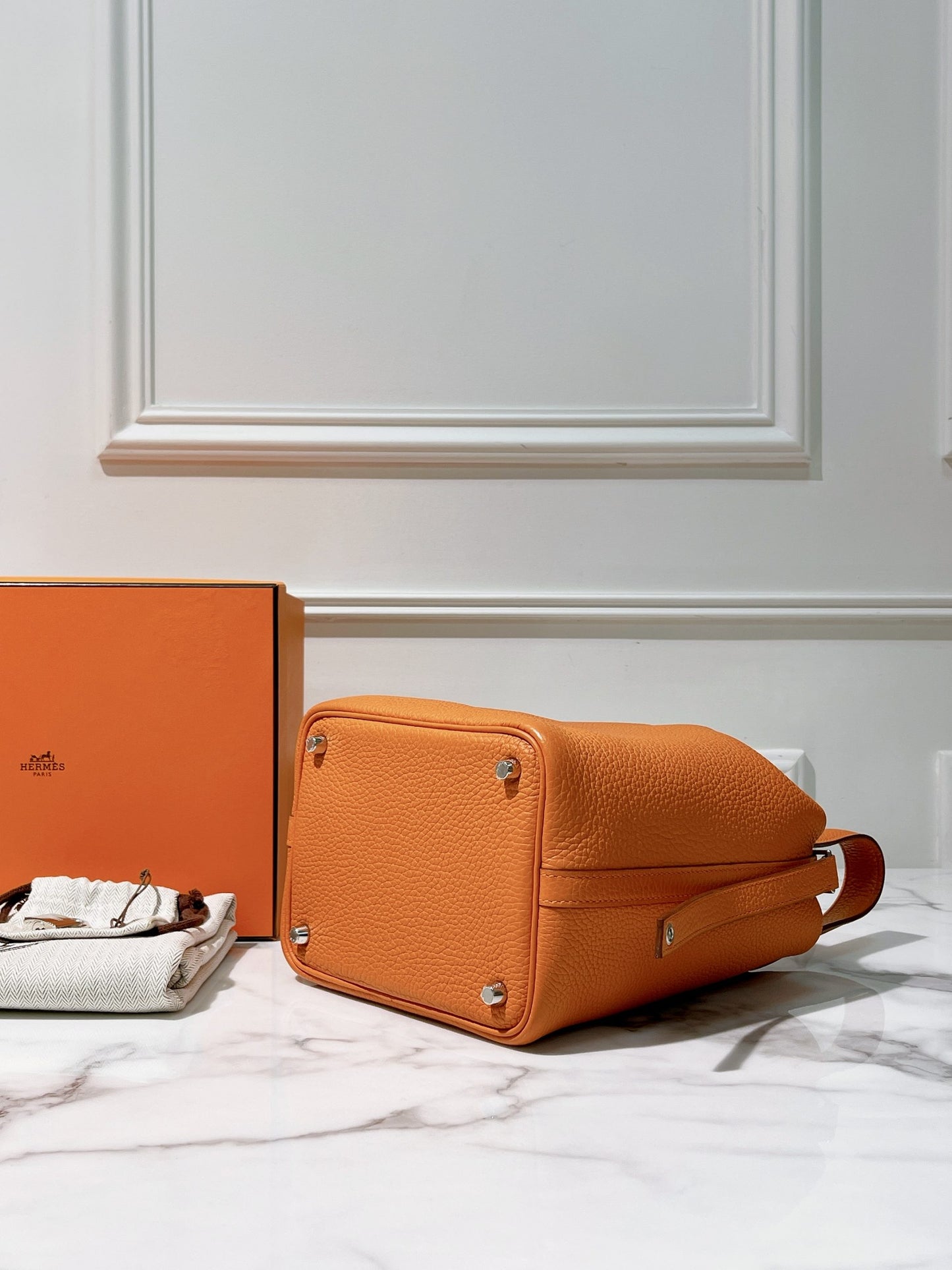 HERMES PICOTIN 18 ORANGE/SILVER