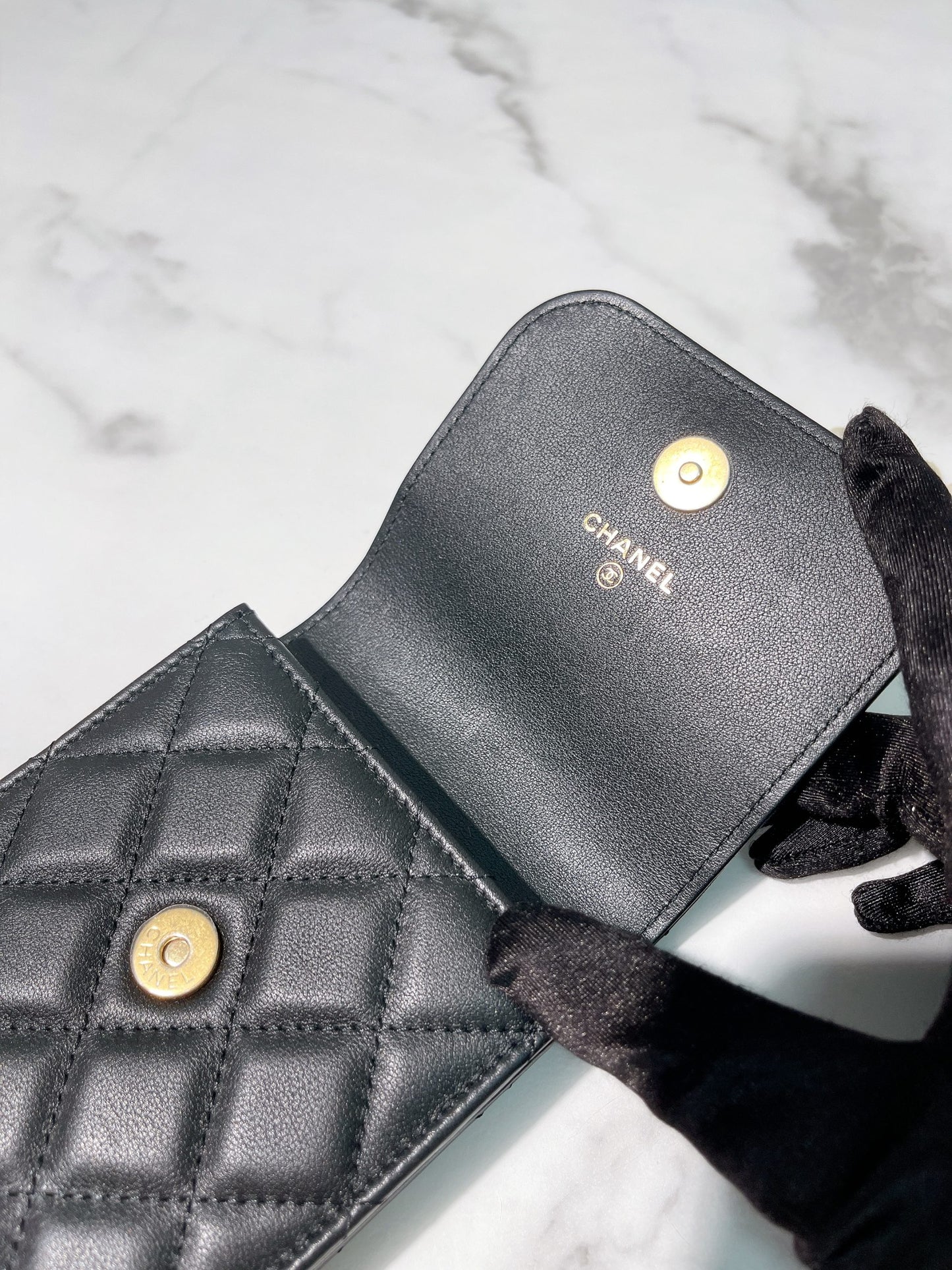 CHANEL 21S PHONE POUCH