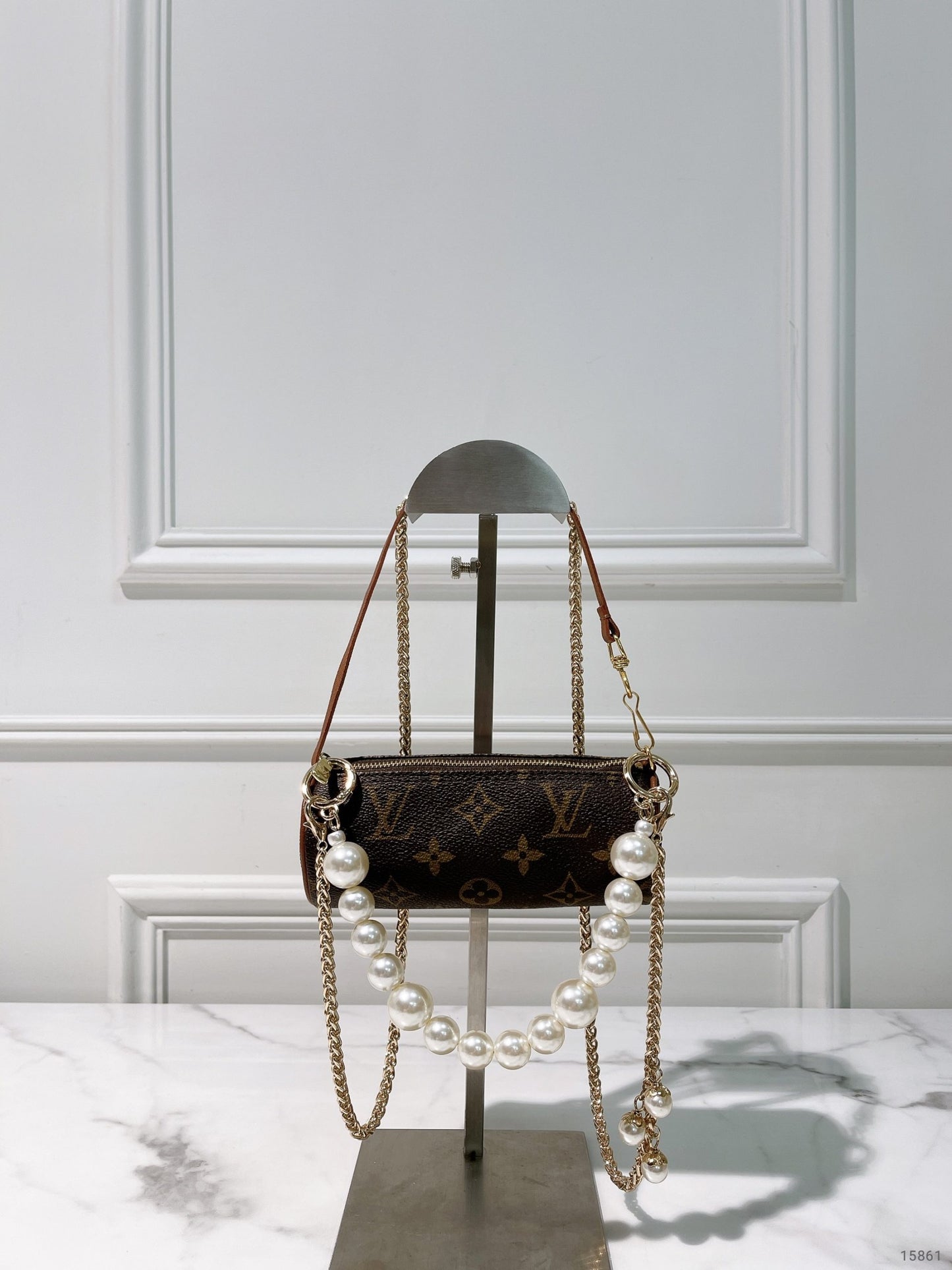 LV VINTAGE MINI ROLLER, MONOGRAM